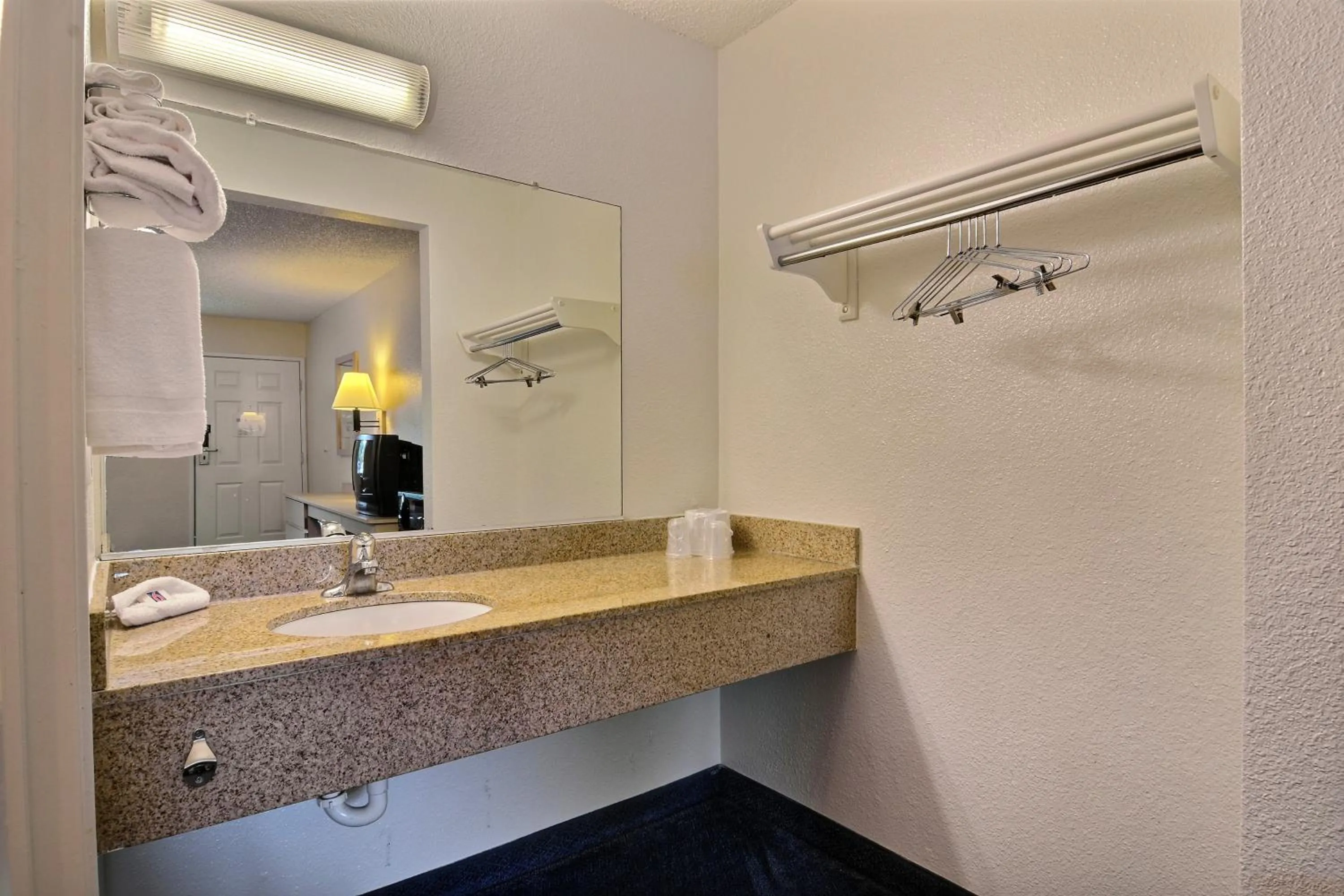 Bathroom in Motel 6-Seattle, WA - South