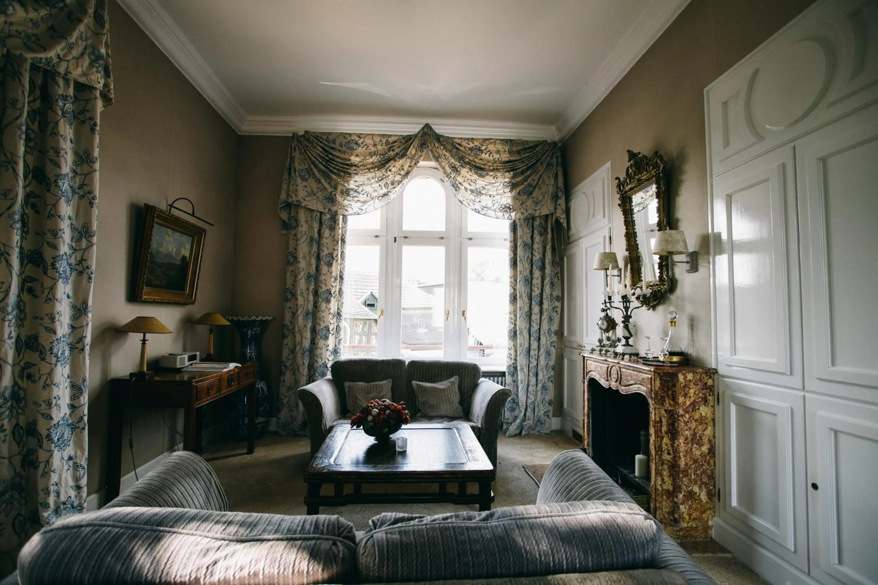 View (from property/room), Bed in Hotel Kronenschlösschen