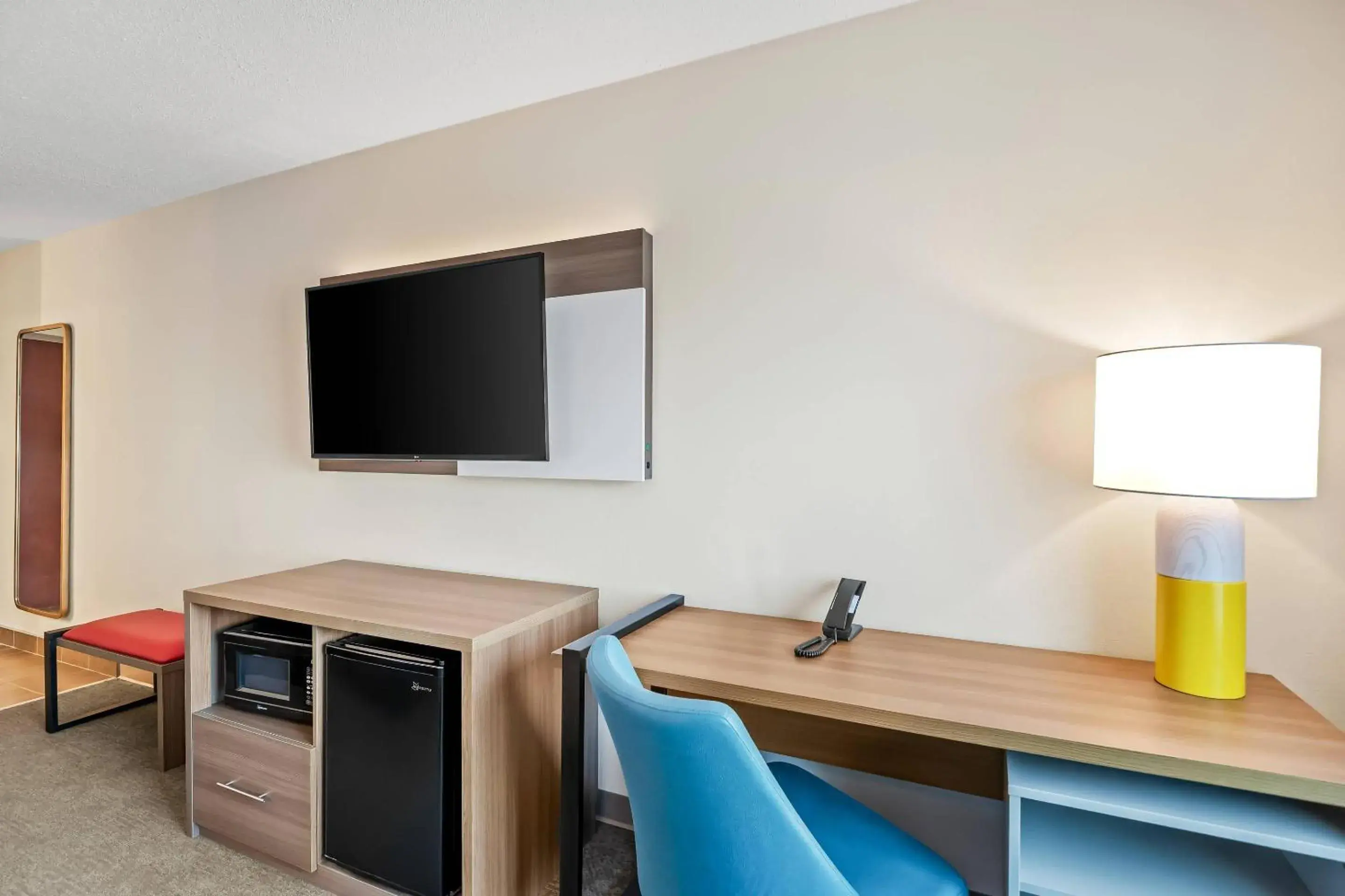 Bedroom in Comfort Inn Emporia Bedroom in Comfort Inn Emporia