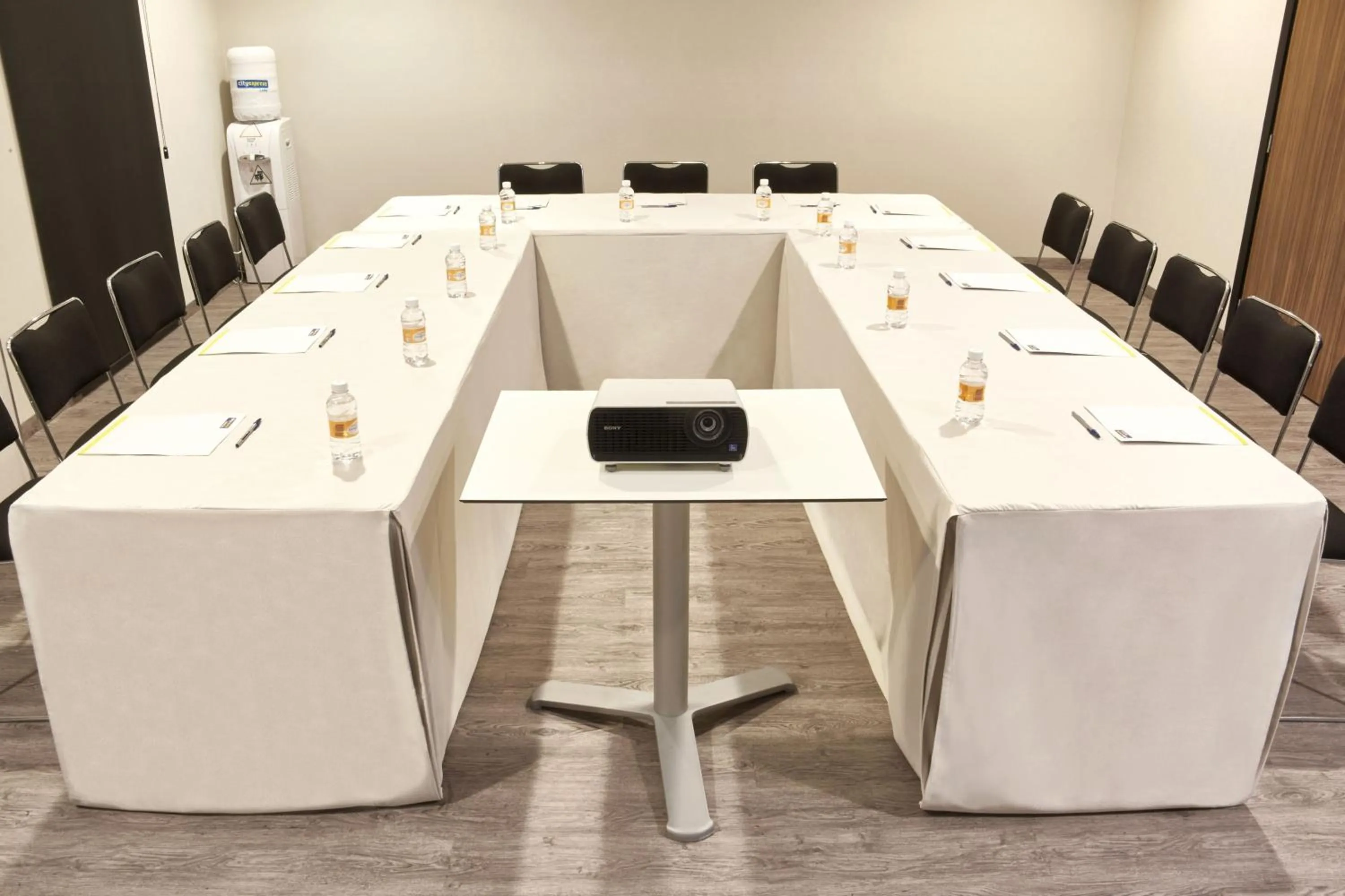 Meeting/conference room in City Express by Marriott Zacatecas
