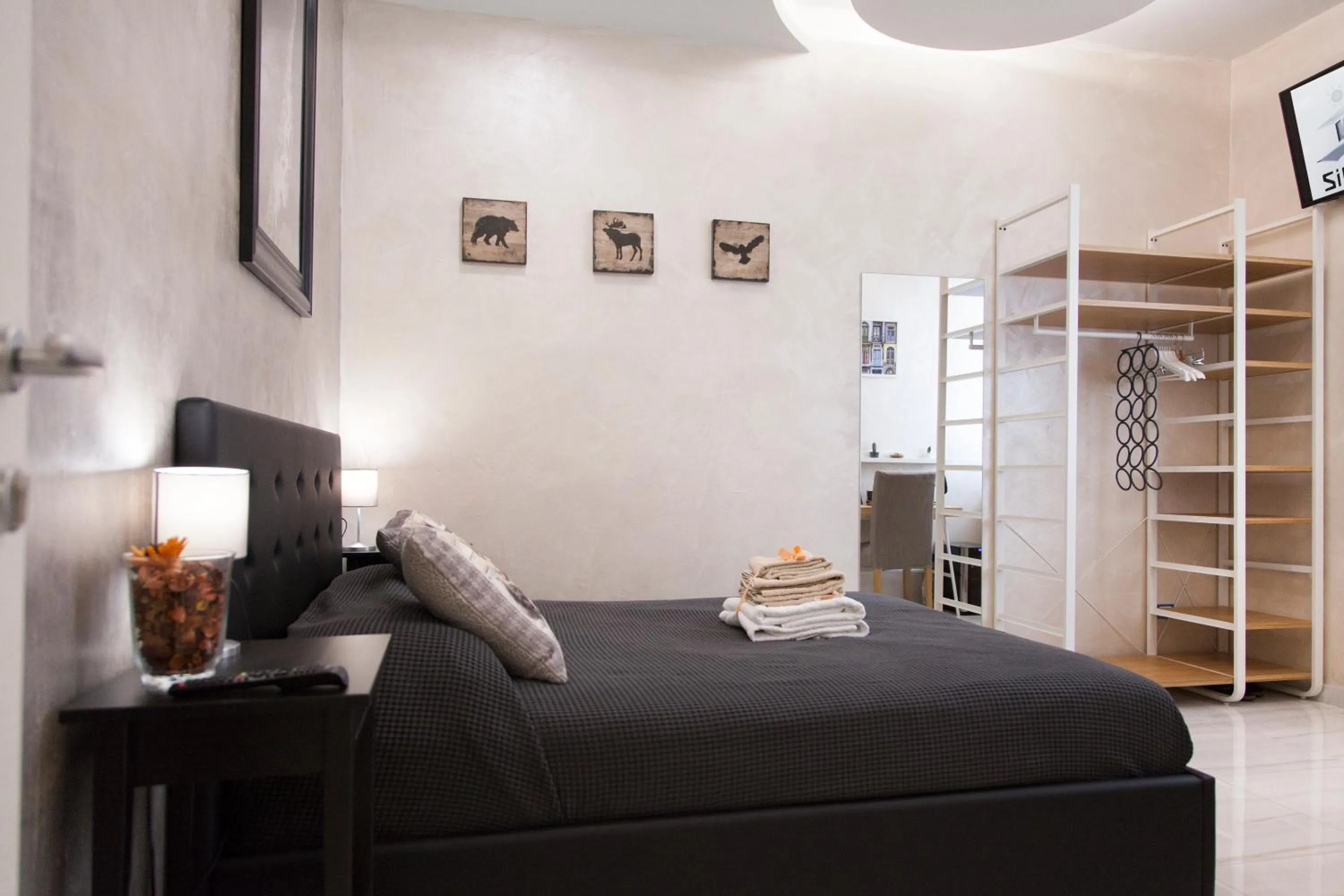 Deluxe Room in Silver house
