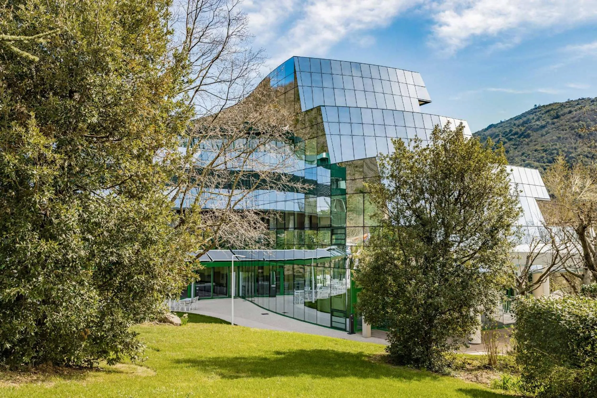 Garden view in Eau Thermale Avène l'hôtel