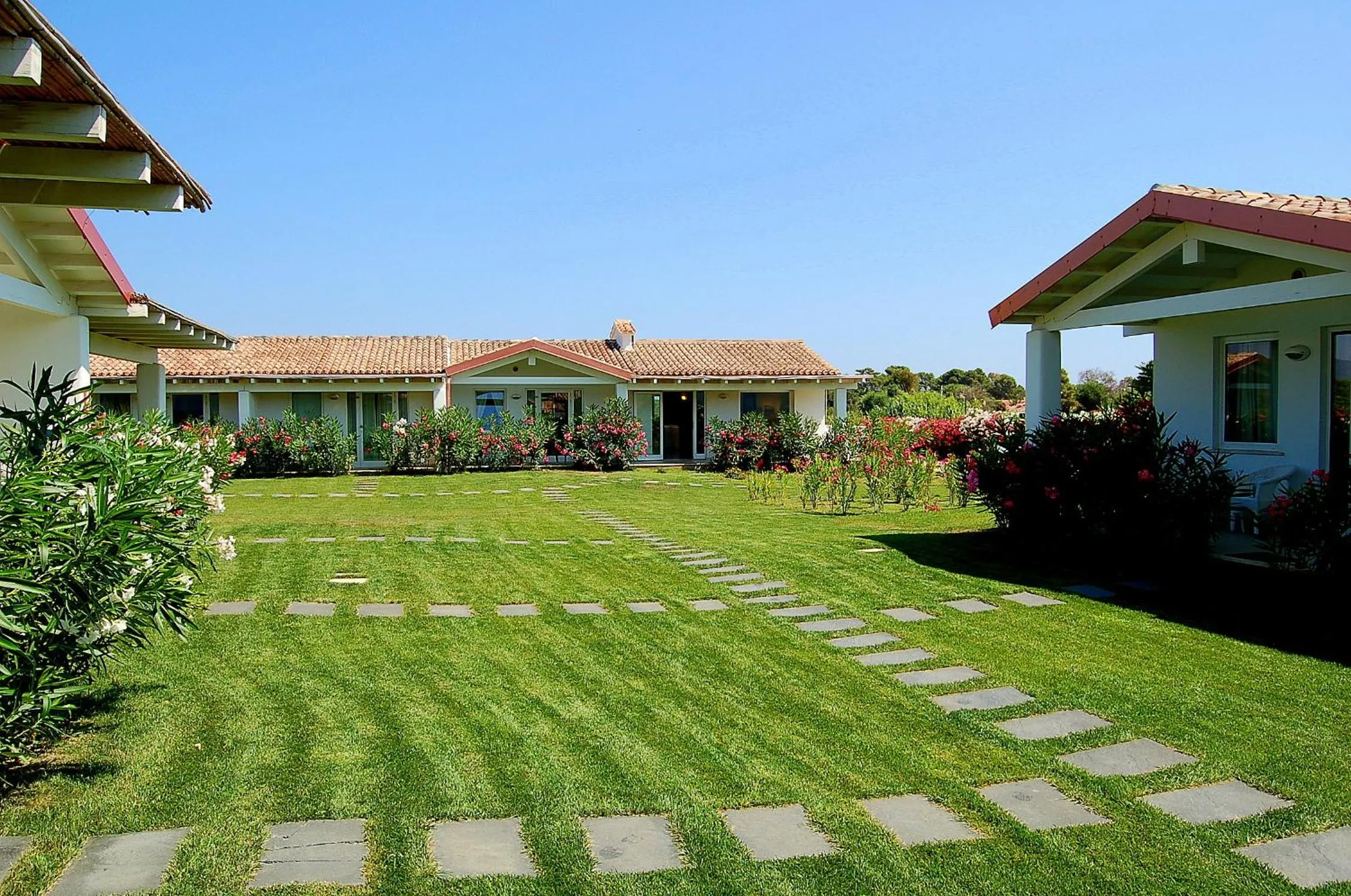 Facade/entrance in Hotel Budoni Beach