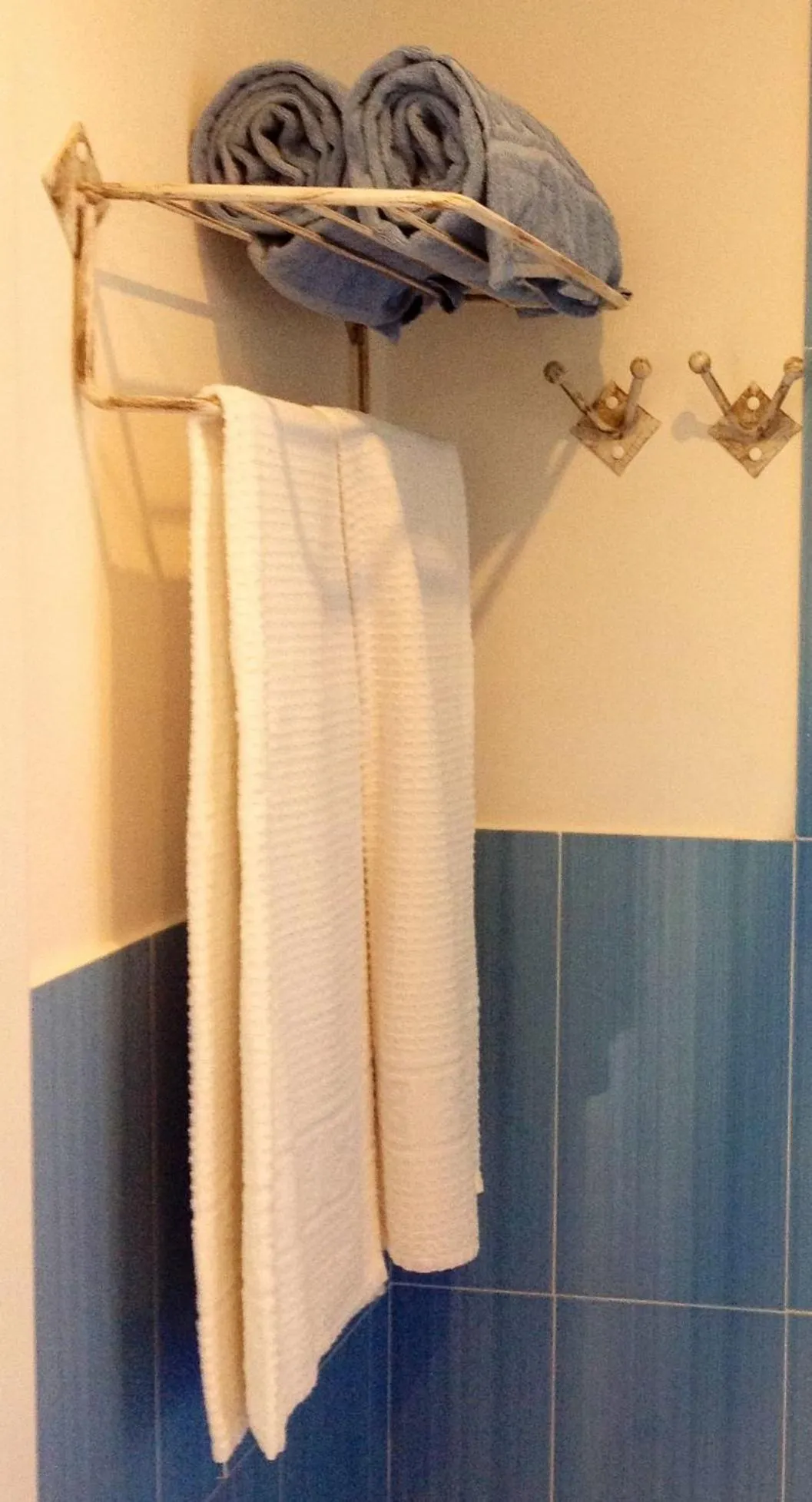 Shower in Hotel Budoni Beach