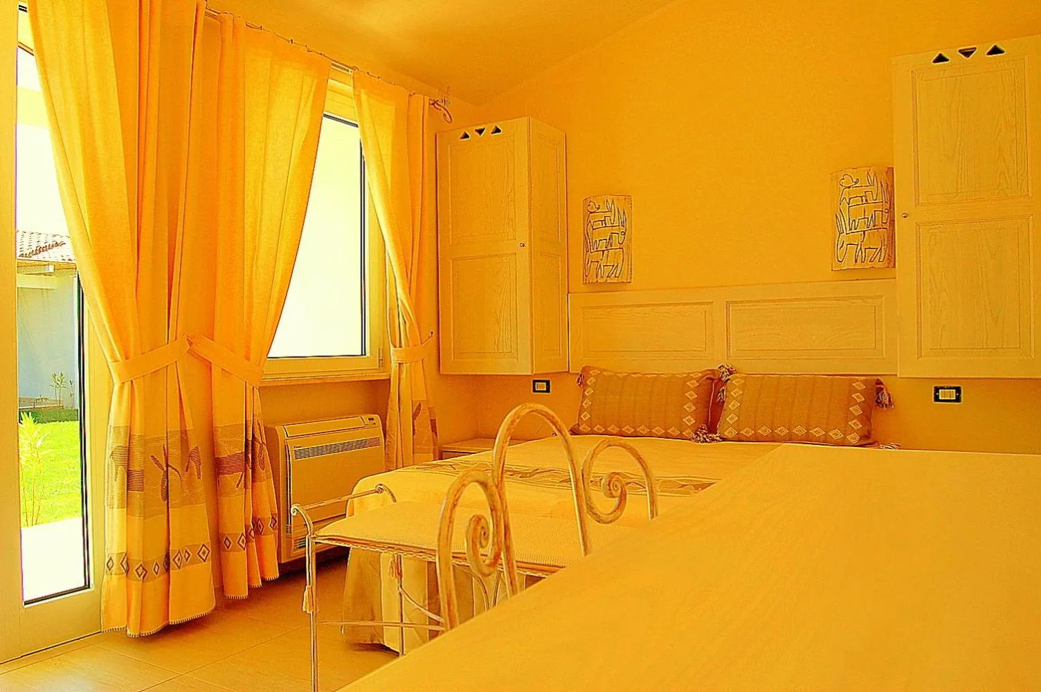 Photo of the whole room, Bed in Hotel Budoni Beach
