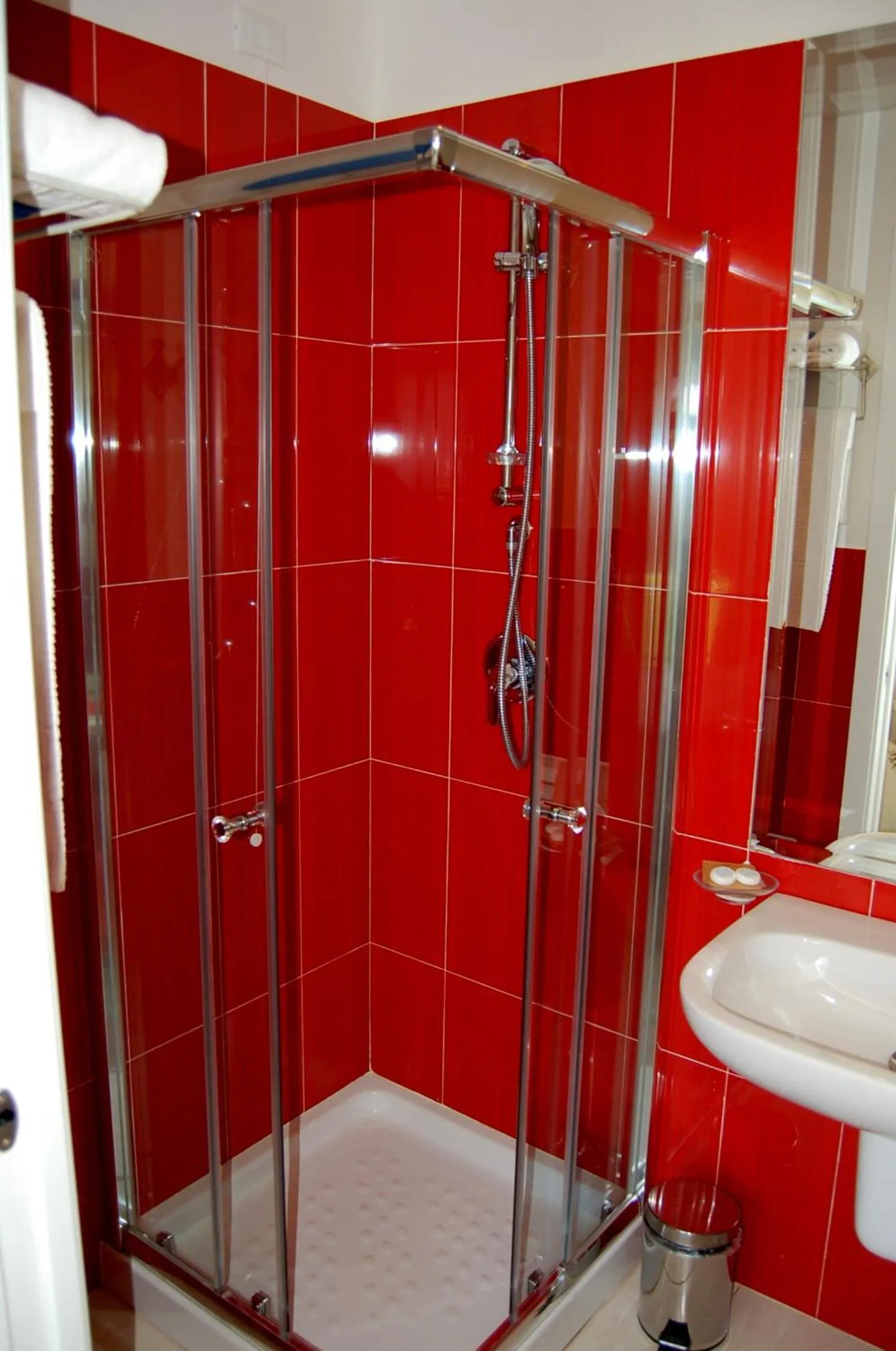 Shower in Hotel Budoni Beach