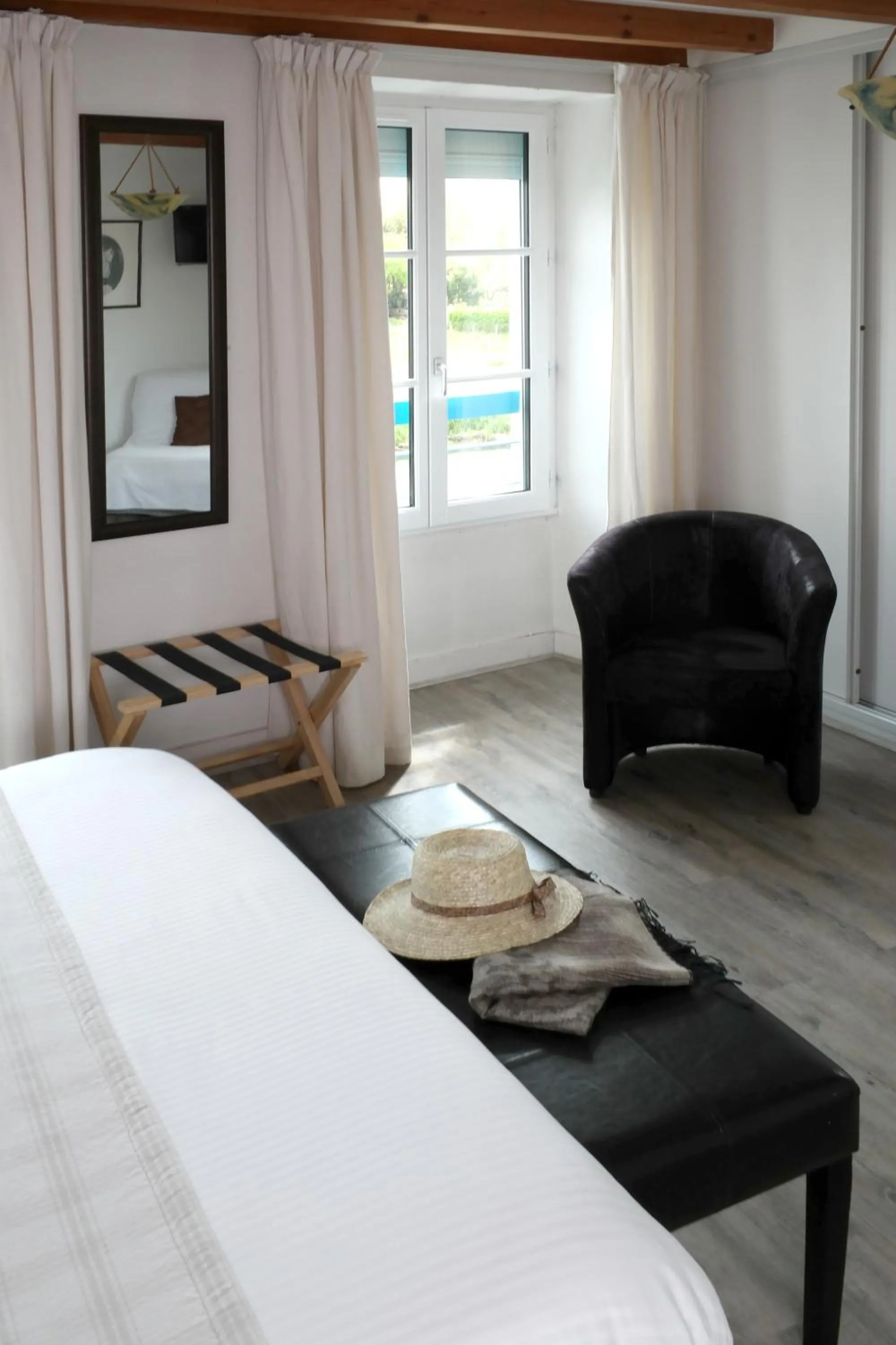 Natural landscape, Bed in Hotel Au Marais