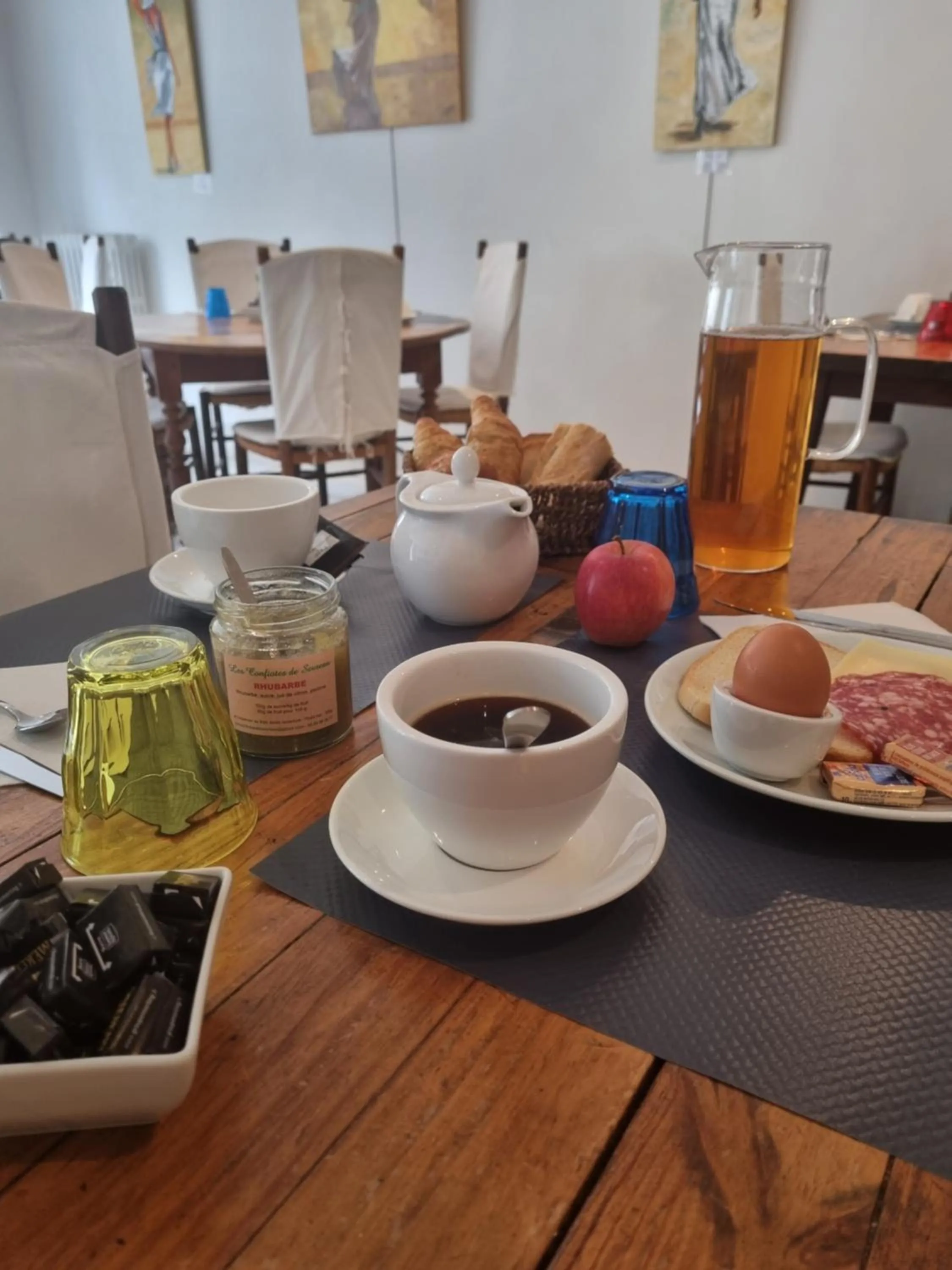 Breakfast in Hotel Au Marais