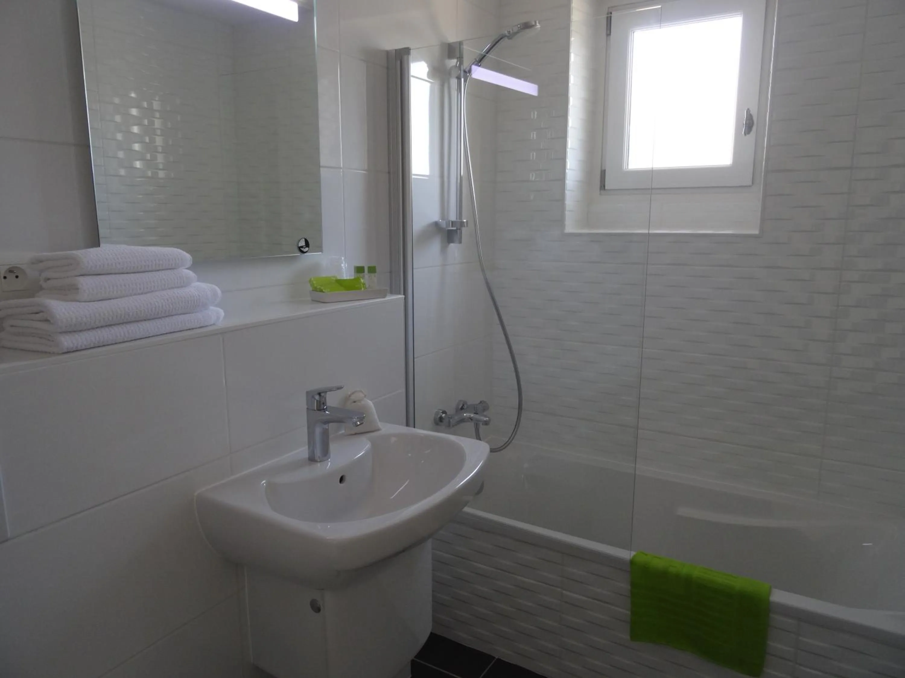 Bathroom in Hotel Au Marais