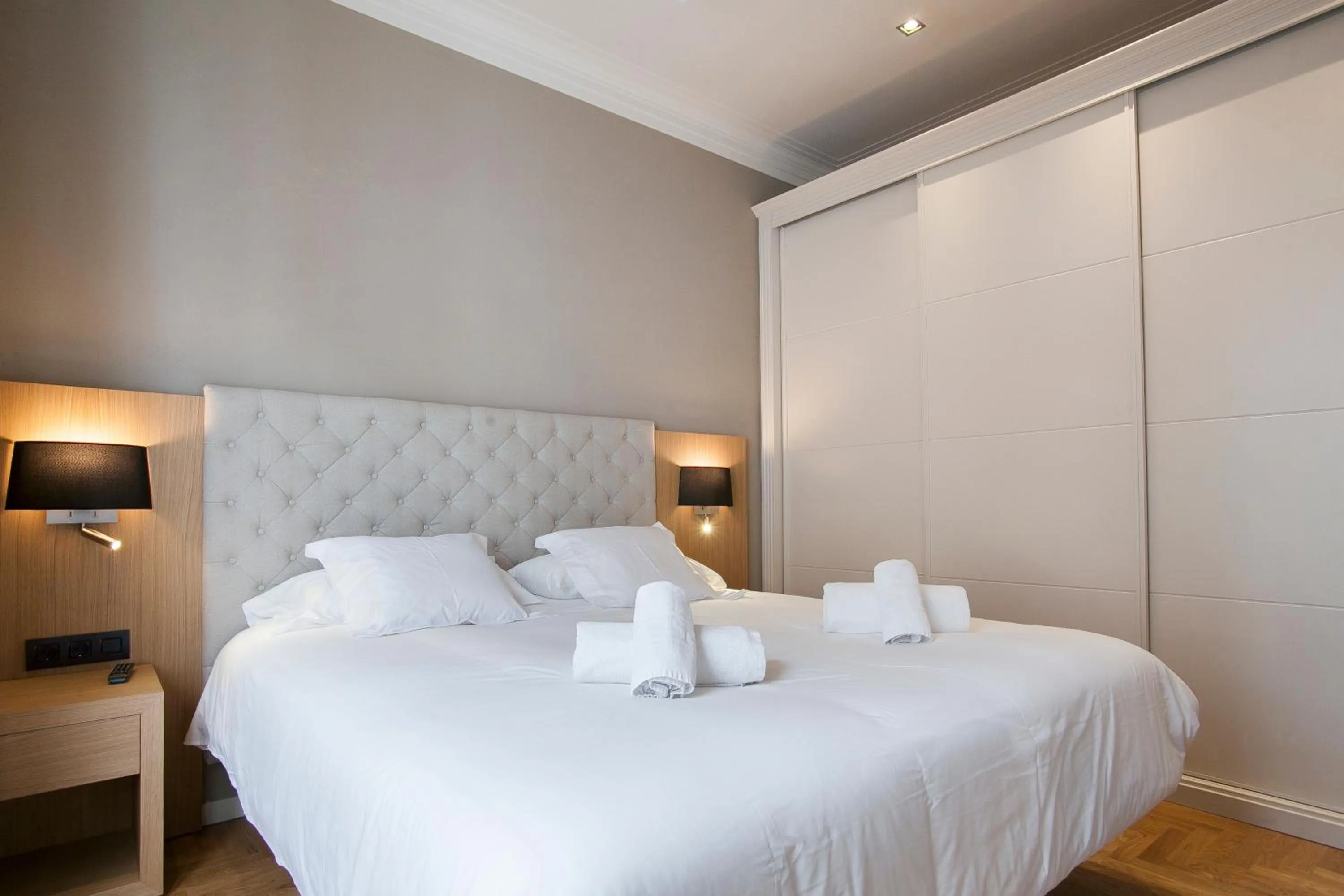 Tendency Sagrada Familia Luxury