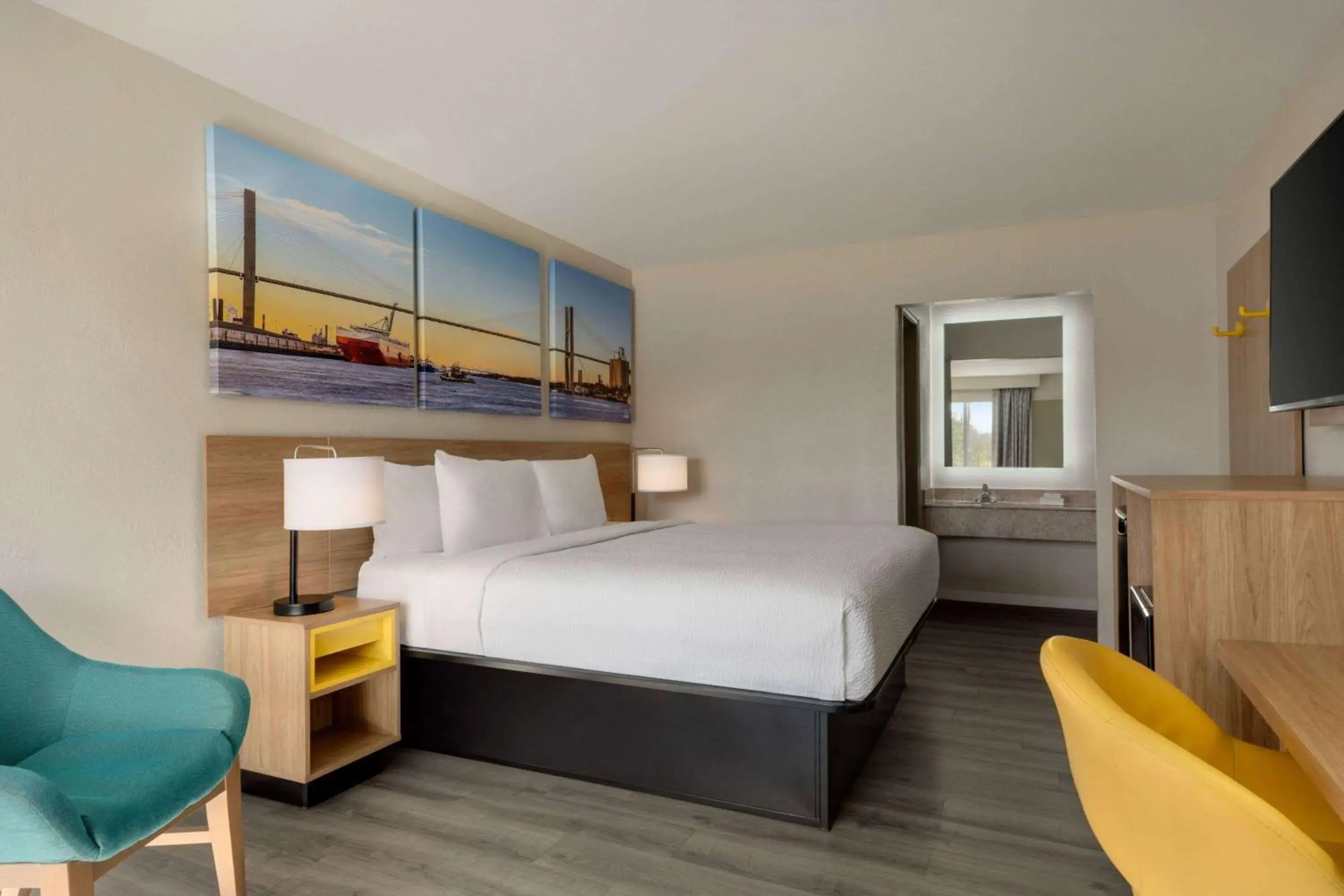 Photo of the whole room, Bed in Days Inn by Wyndham Emporia Photo of the whole room, Bed in Days Inn by Wyndham Emporia