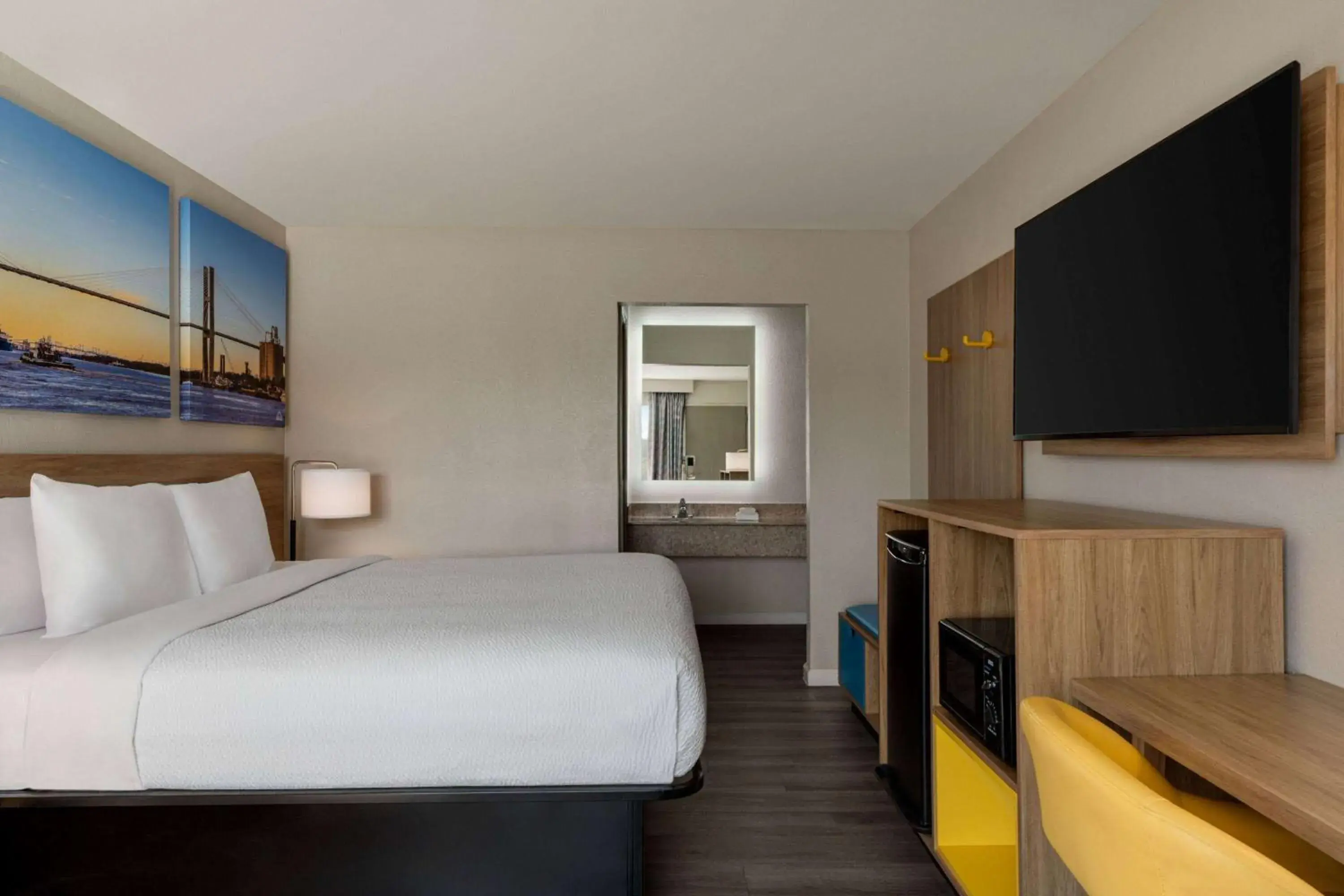 Photo of the whole room, Bed in Days Inn by Wyndham Emporia Photo of the whole room, Bed in Days Inn by Wyndham Emporia