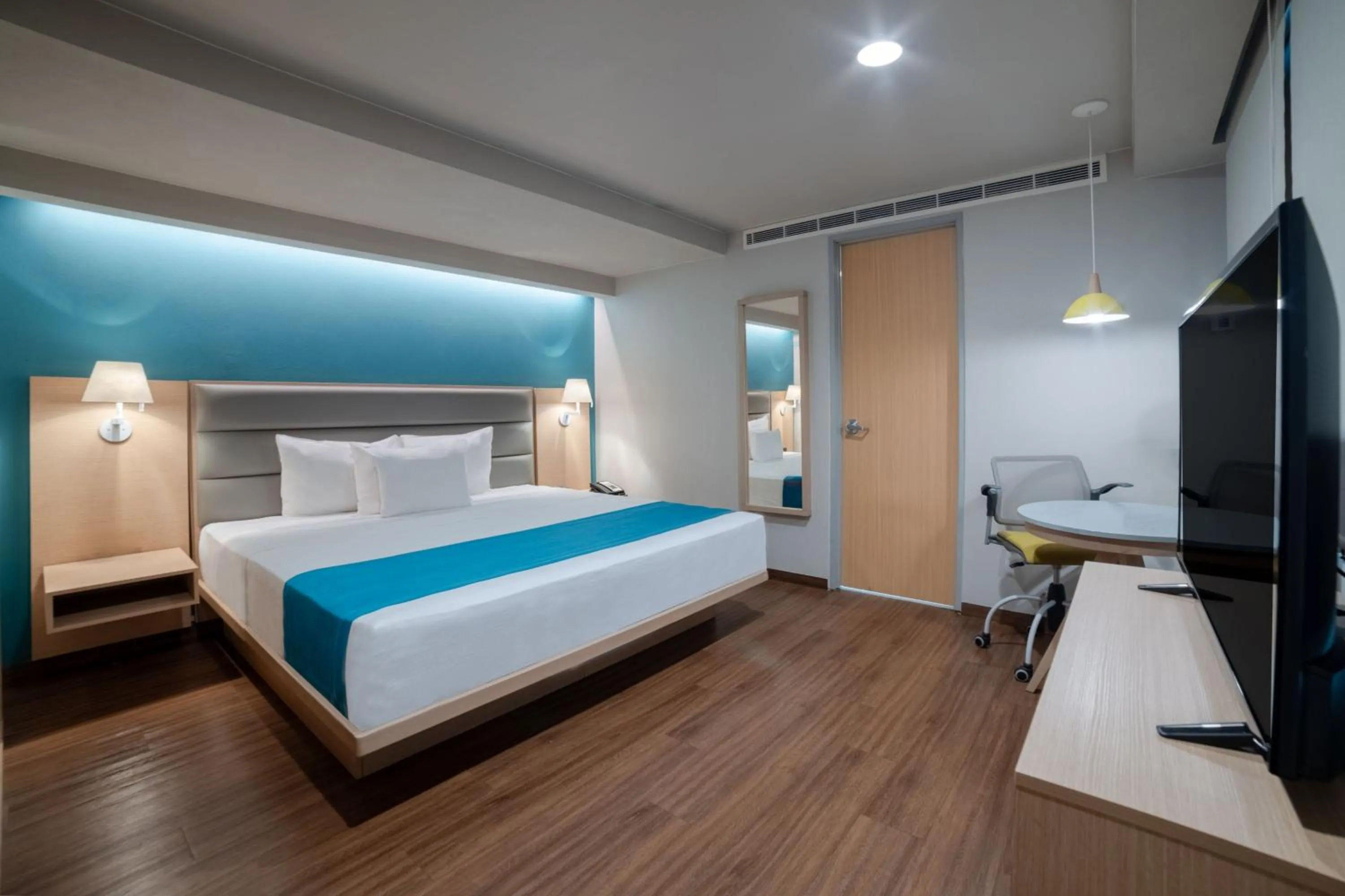 Bedroom, Bed in City Express Suites by Marriott Ciudad de México Anzures