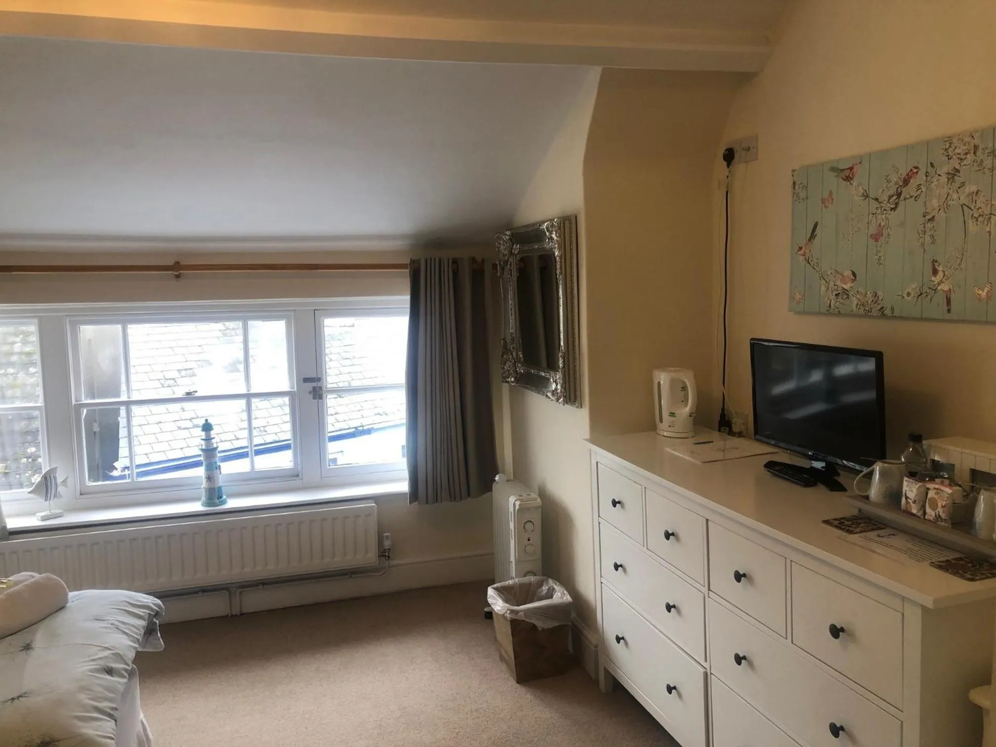 Bedroom in Wayfarer Inn