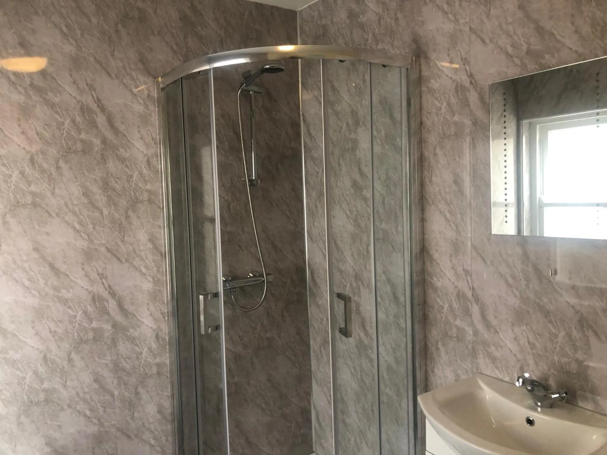 Bathroom in Wayfarer Inn