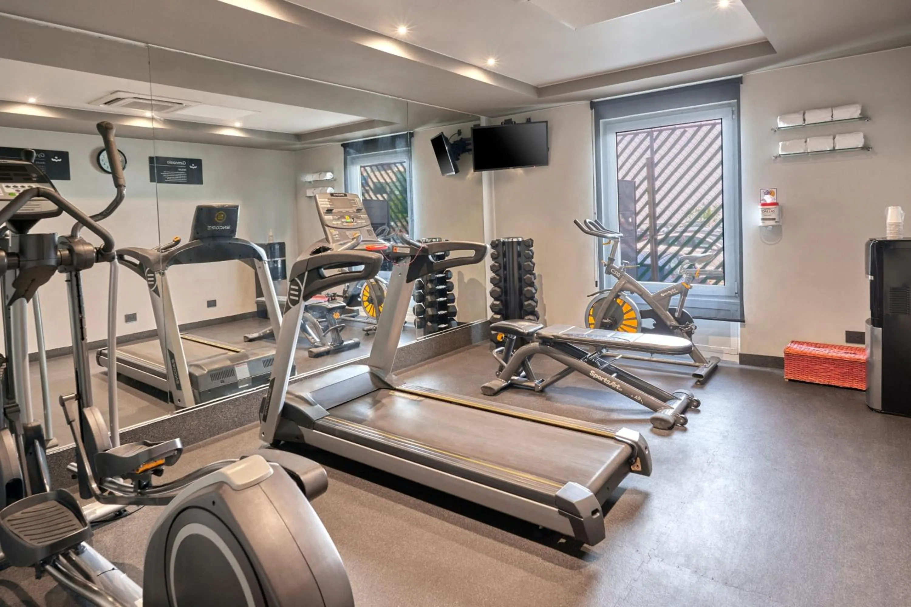 Fitness centre/facilities in City Express by Marriott Hermosillo