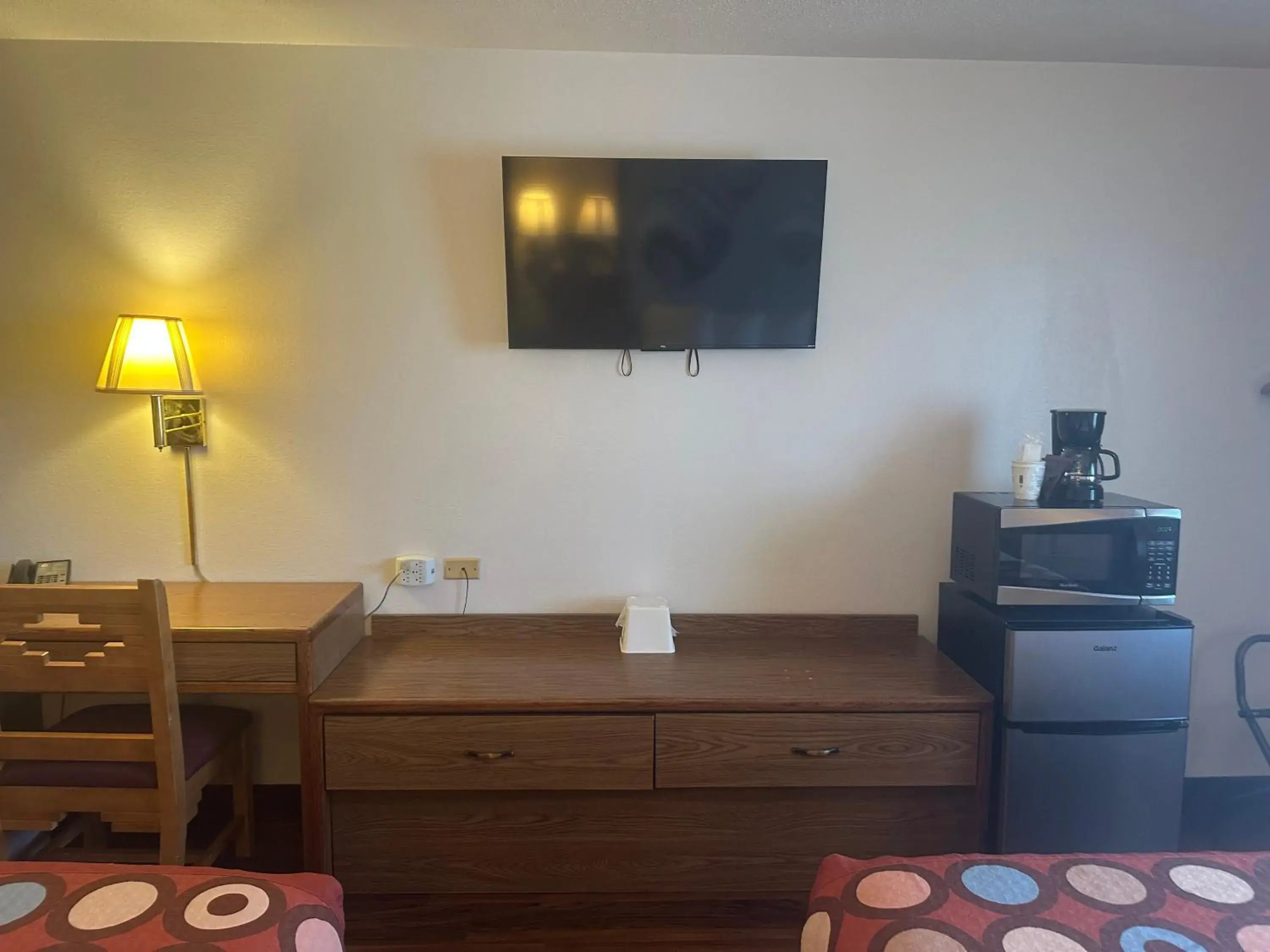 Bedroom in Super 8 by Wyndham Las Vegas Bedroom in Super 8 by Wyndham Las Vegas