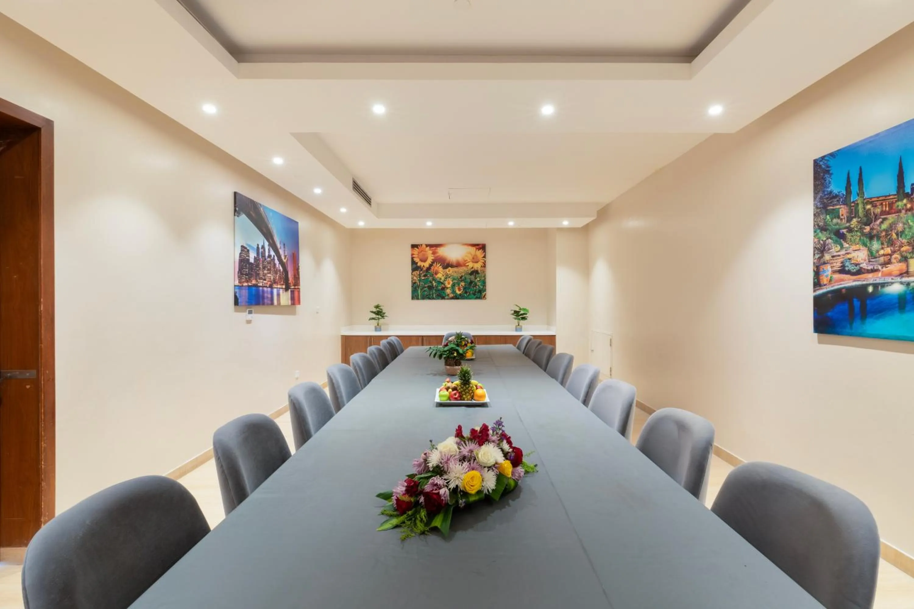 Dining area in The One Hotel Resorts - Riyadh