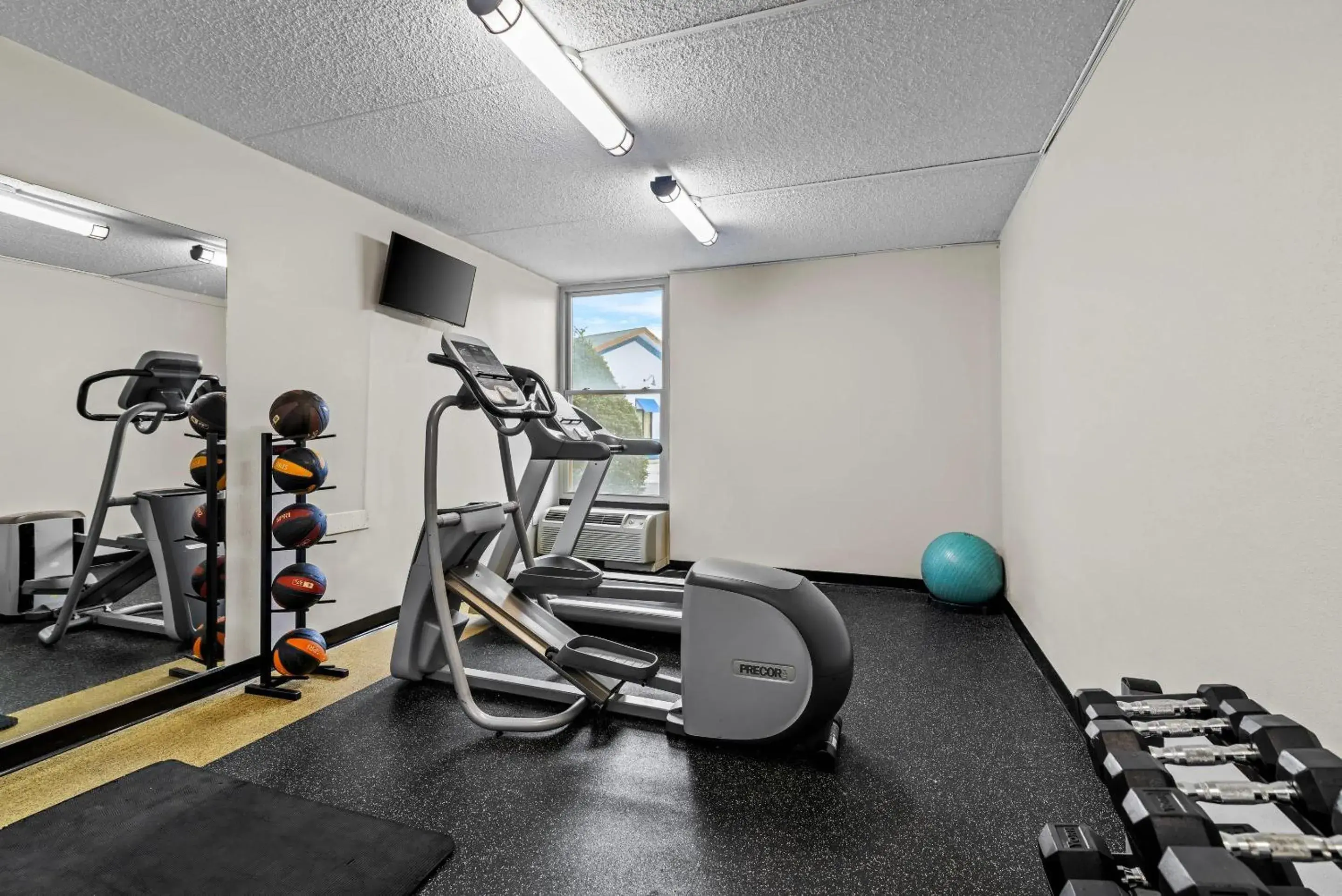 Fitness centre/facilities in Quality Inn Bangor Airport Fitness centre/facilities in Quality Inn Bangor Airport