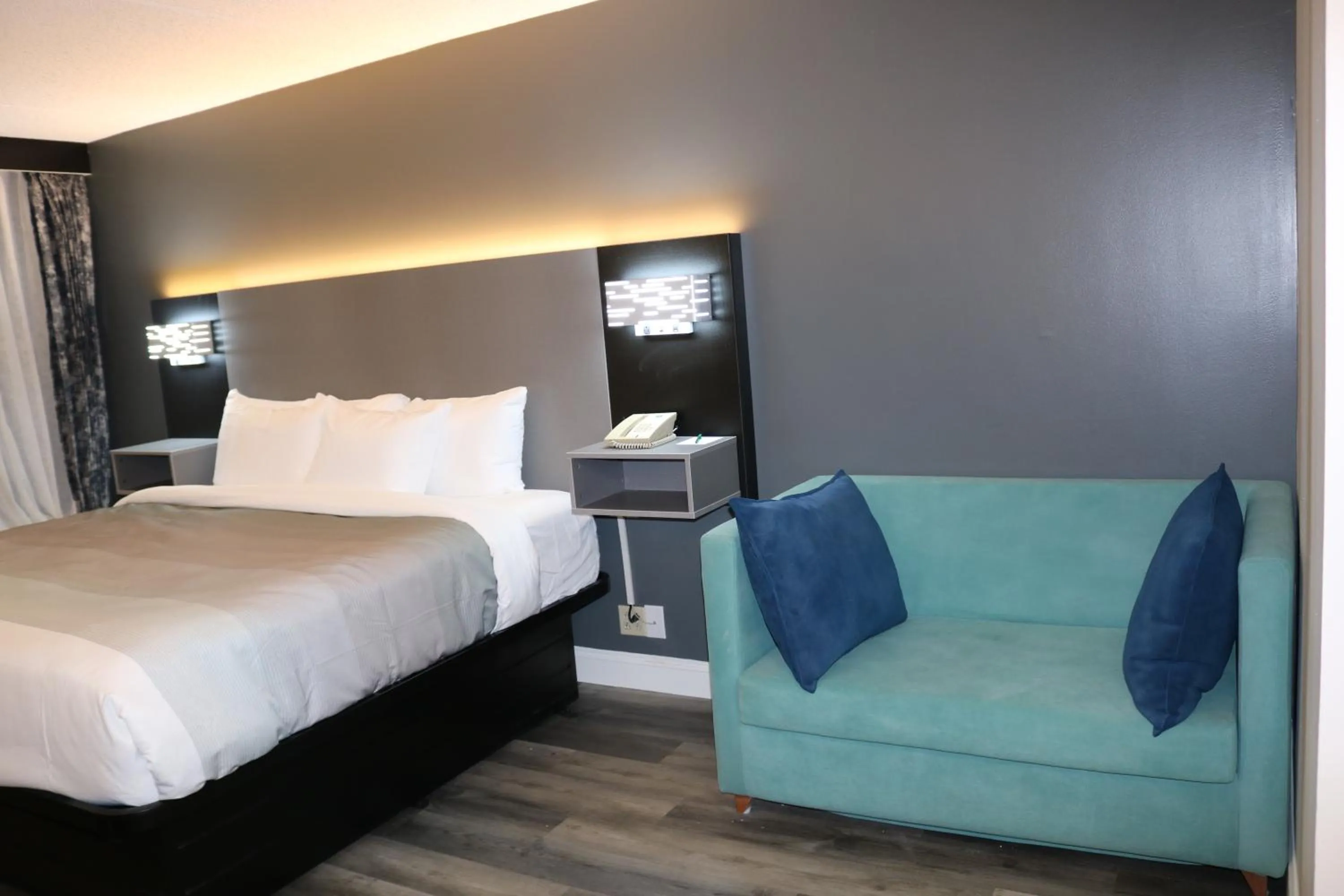 Photo of the whole room, Bed in Quality Inn Bangor Airport