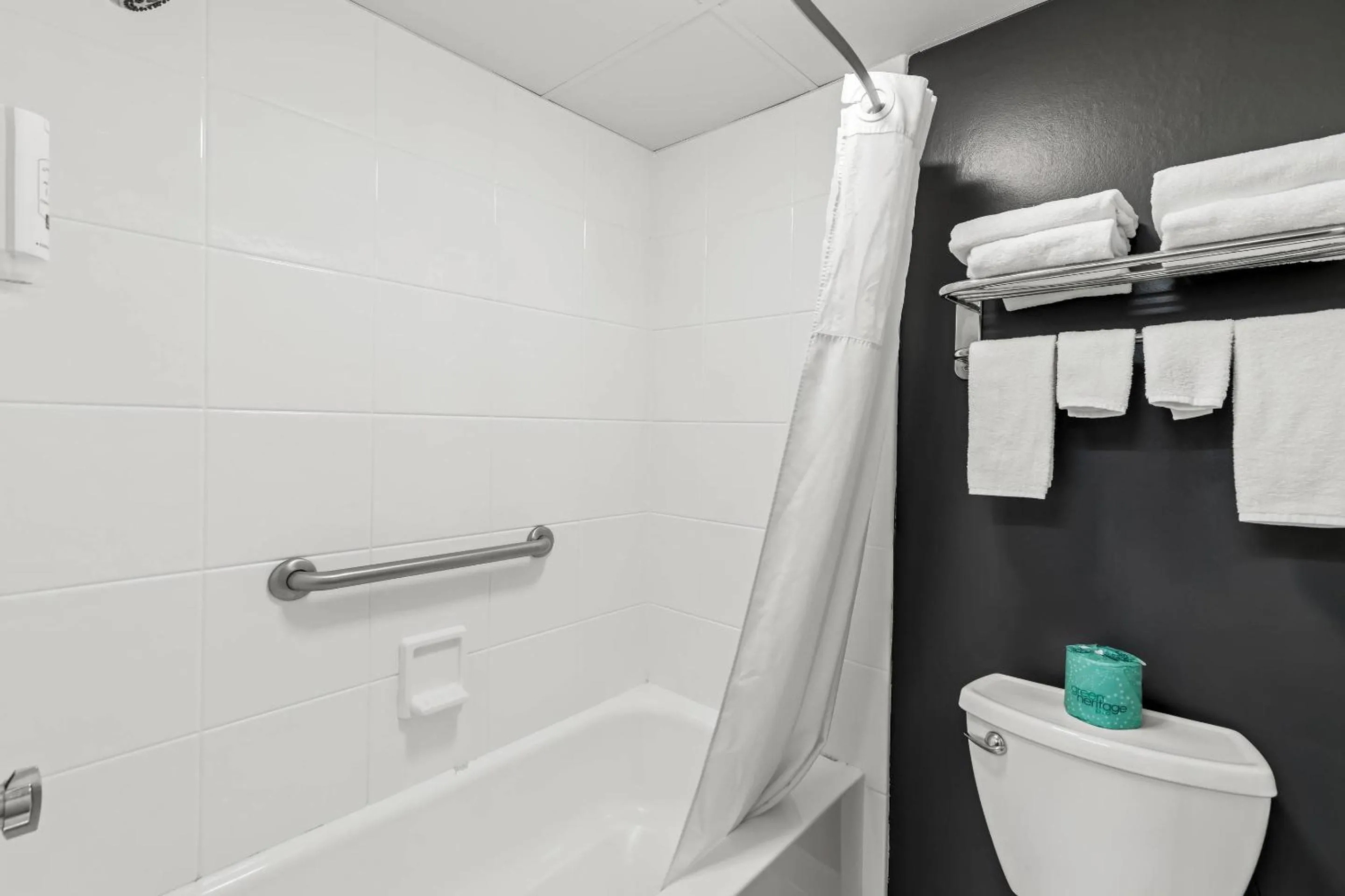 Bedroom in Quality Inn Bangor Airport