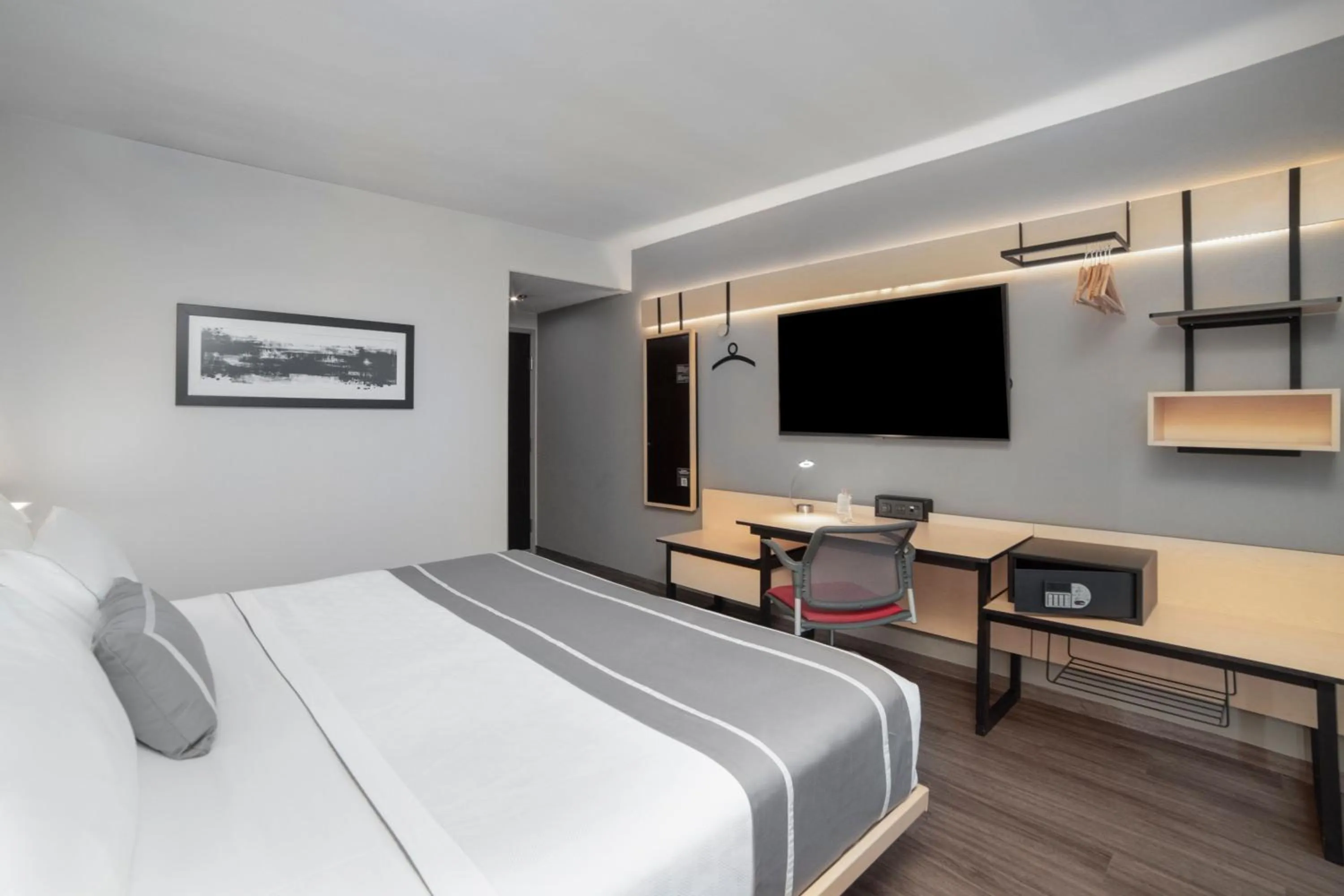 Bedroom, Bed in City Express Plus by Marriott Ciudad de México Insurgentes Sur