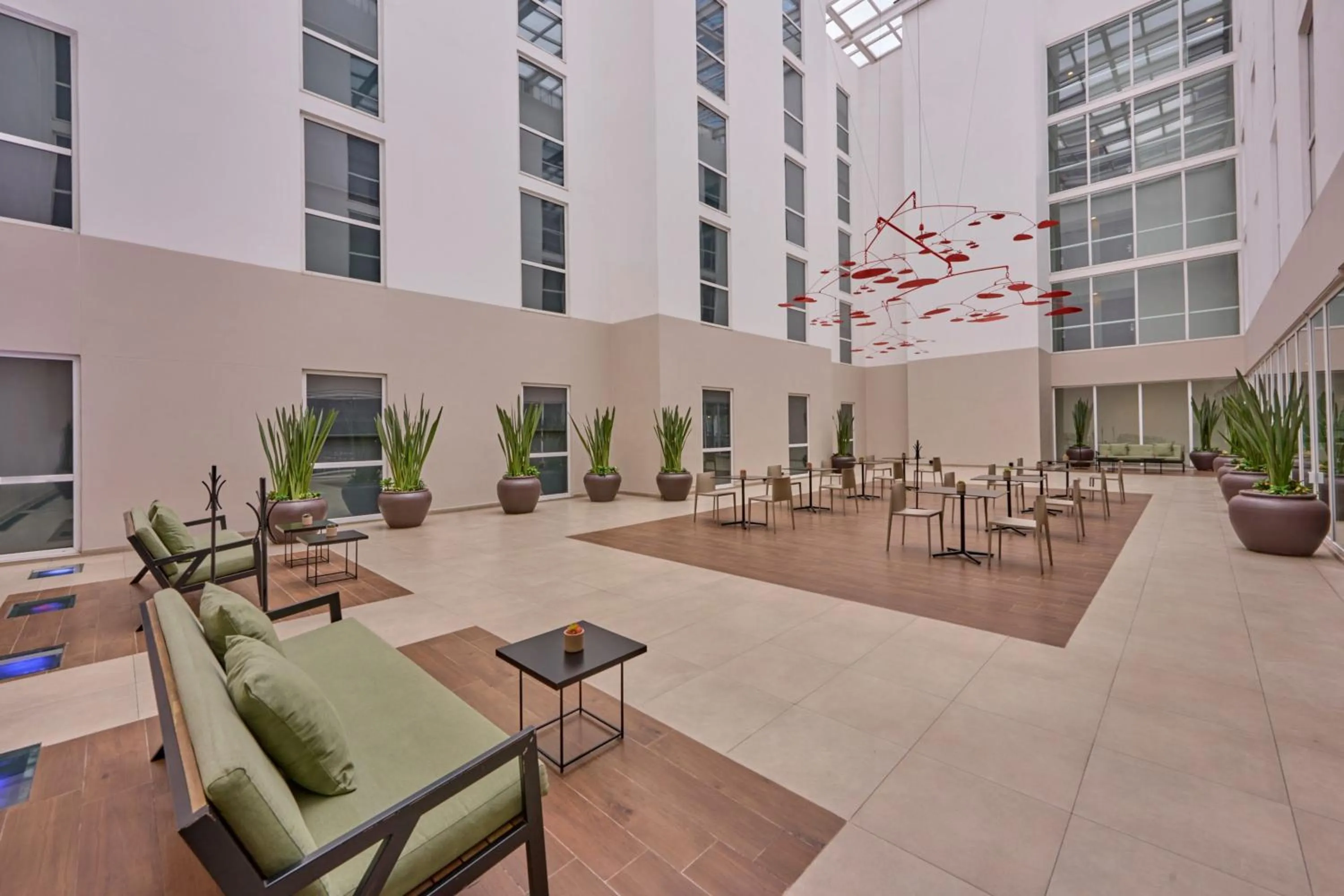 Property building in City Express Plus by Marriott Ciudad de México Insurgentes Sur