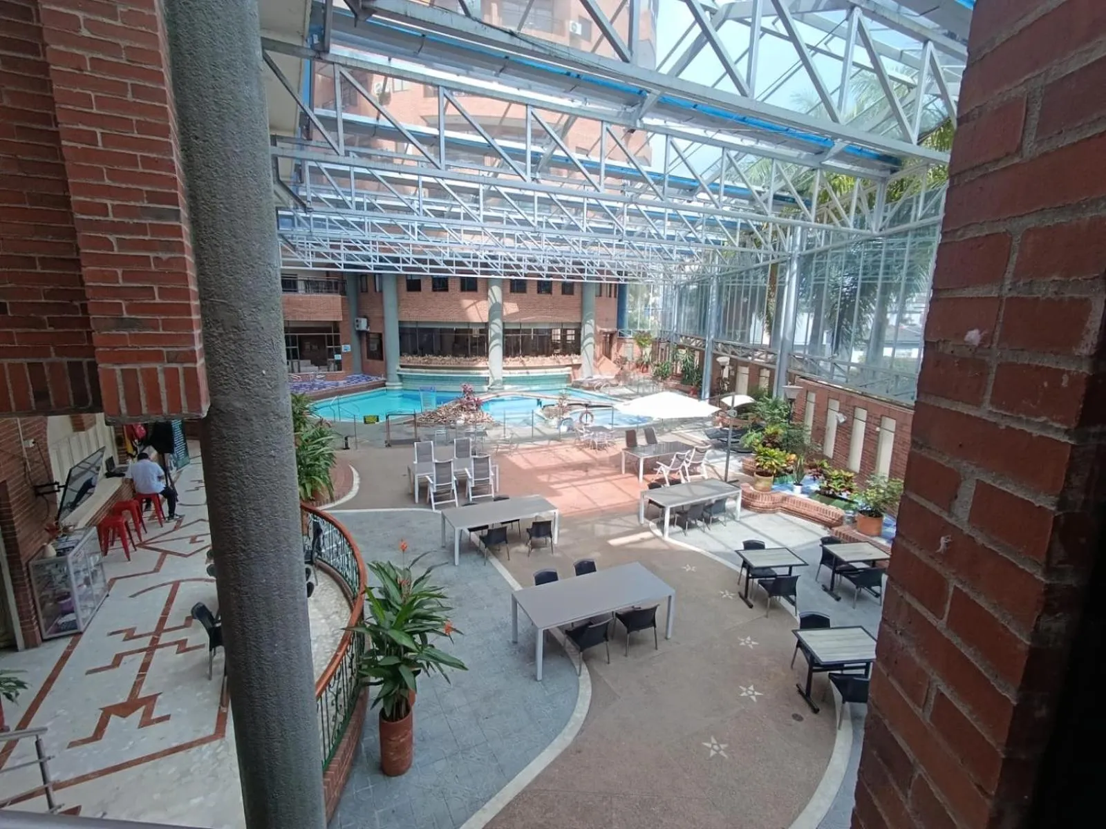 Swimming pool in Casa Morales Hotel Internacional y Centro de Convenciones