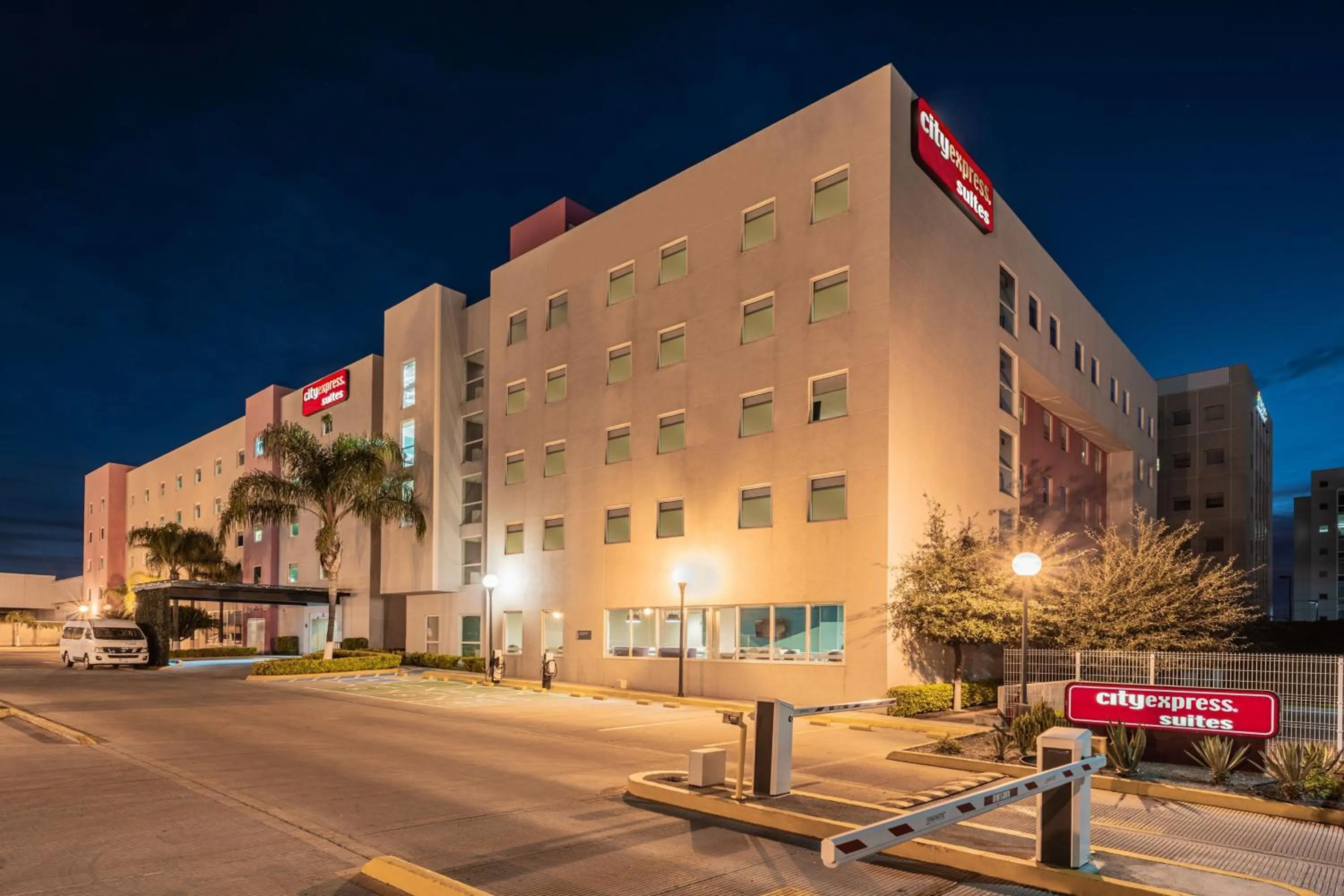 Property building in City Express Suites by Marriott Queretaro