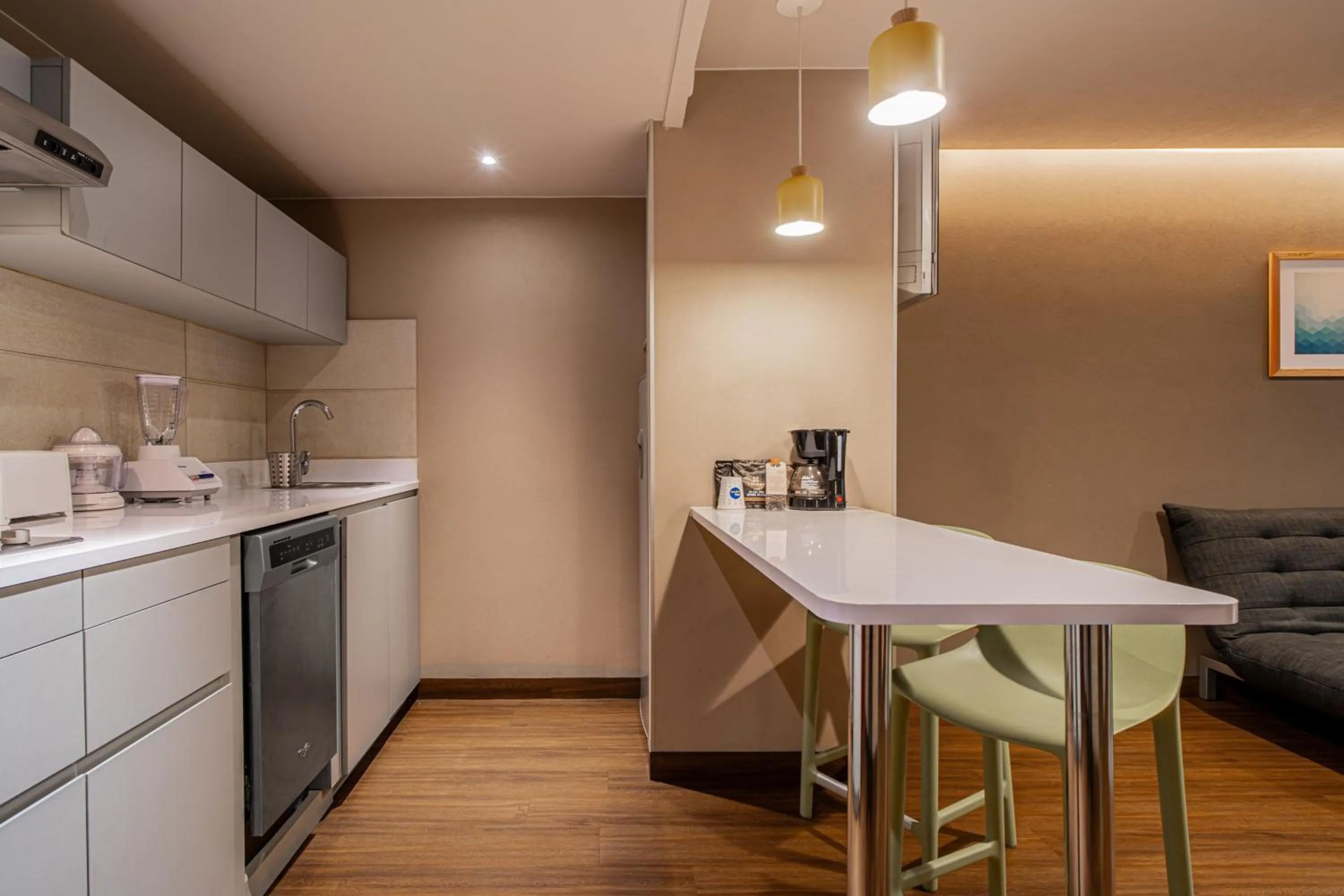 Living room in City Express Suites by Marriott Queretaro