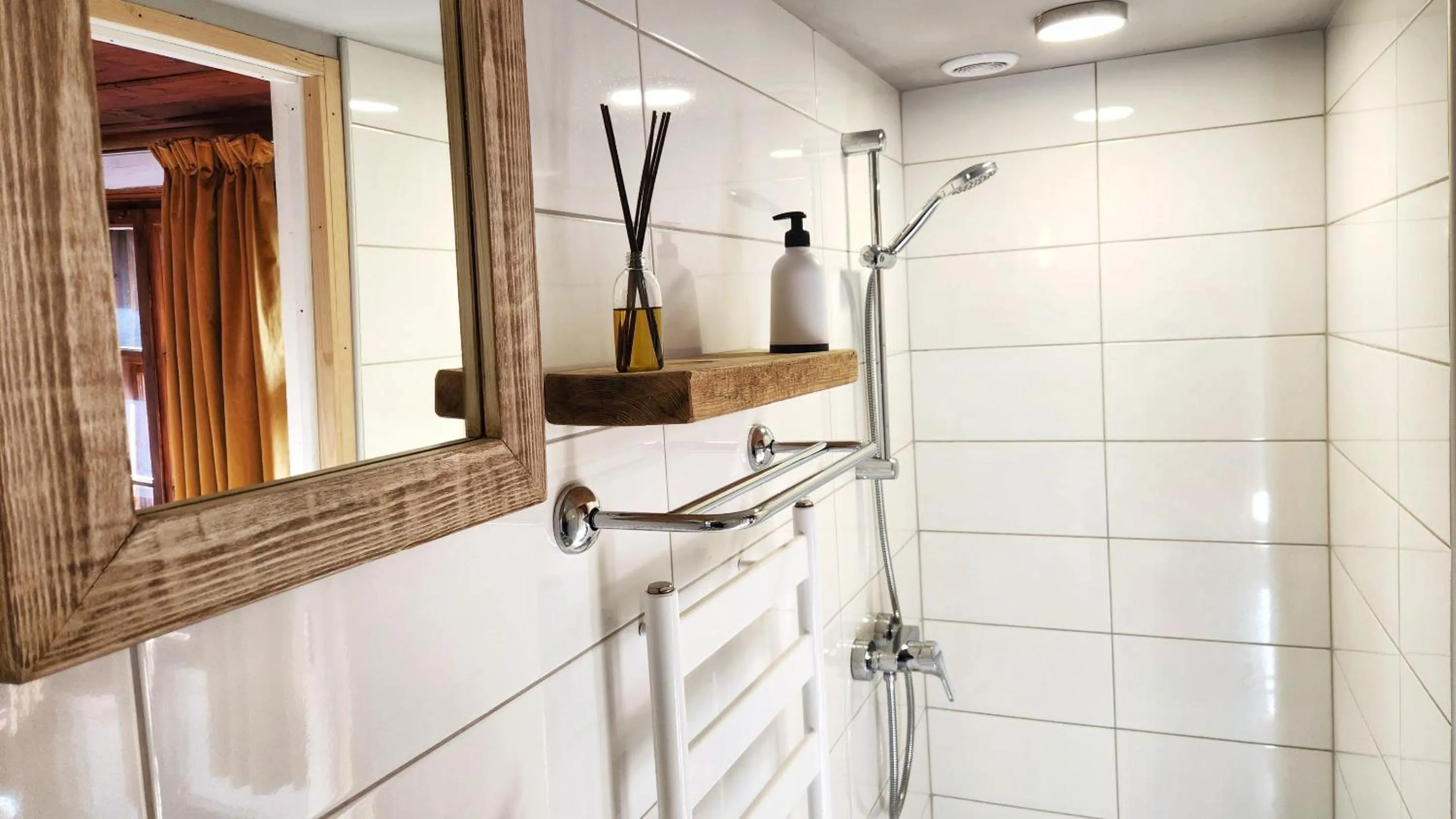 Bathroom in Little River Guest House