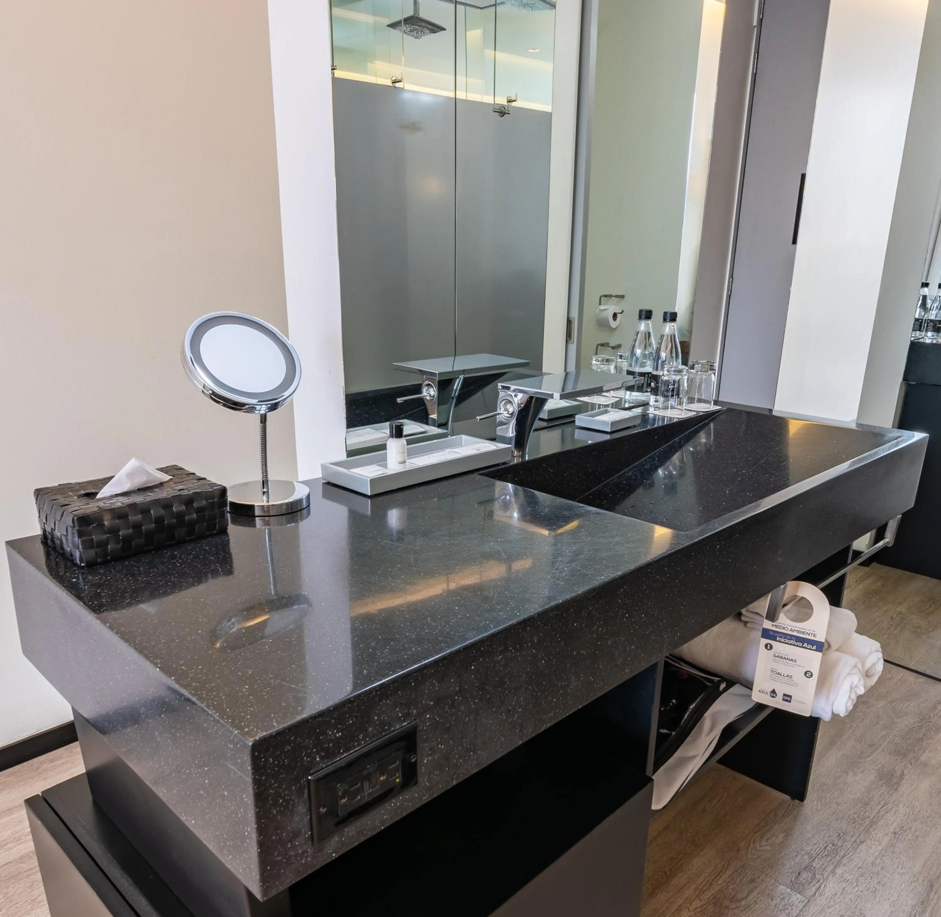 Bathroom in GHL Collection 93