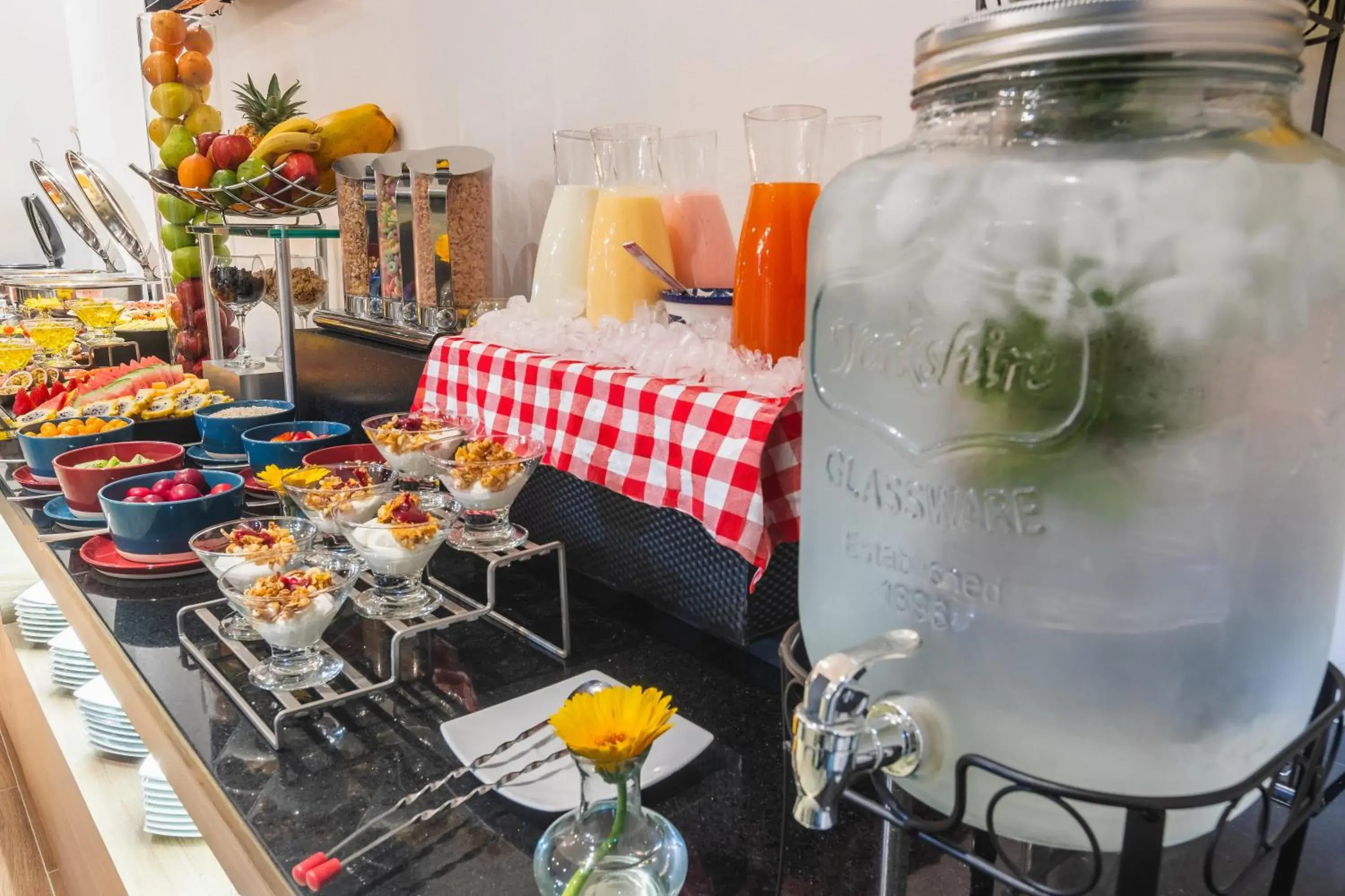 Food and drinks in GHL Collection 93 Food and drinks in GHL Collection 93