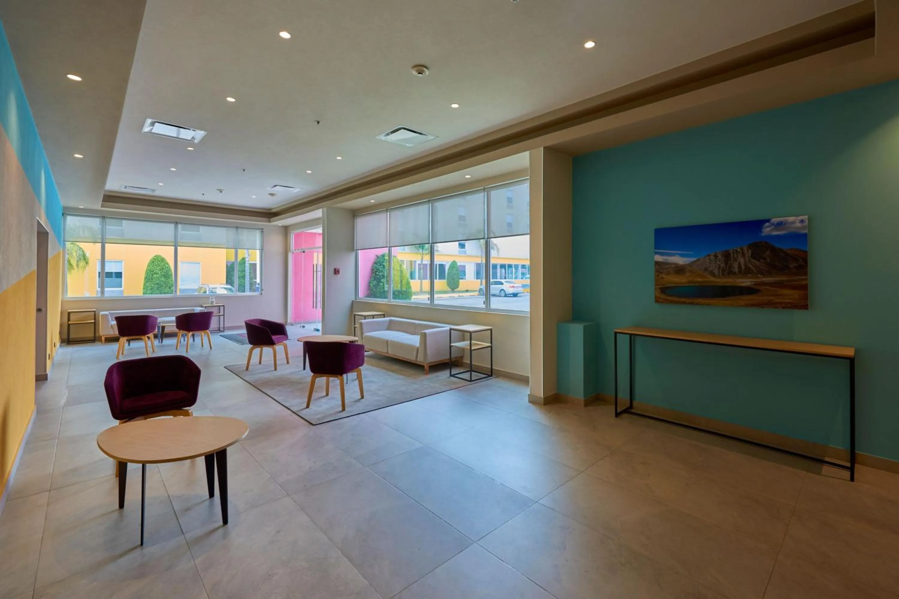 Lobby or reception in City Express by Marriott Suites Toluca