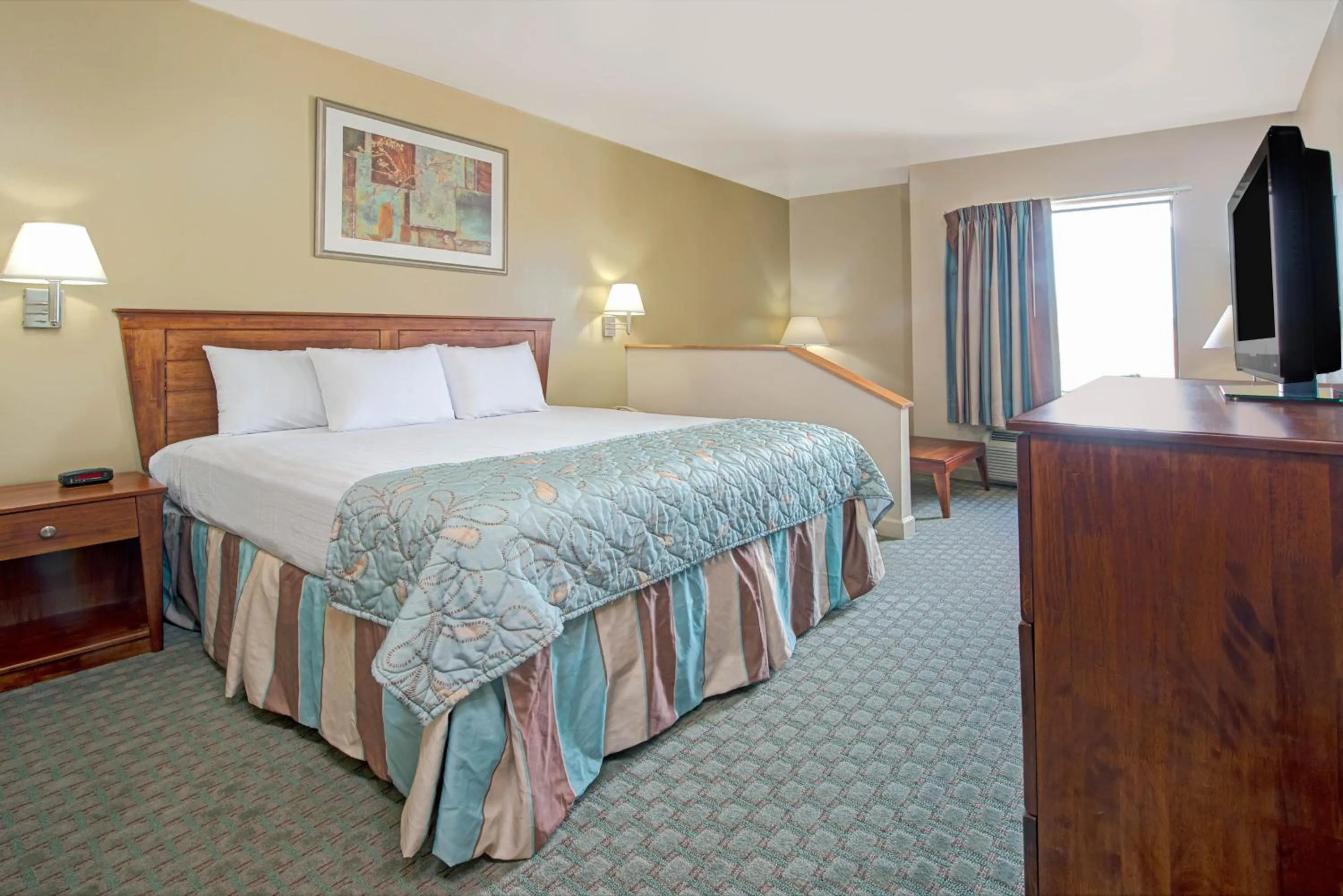 Bed in Days Inn by Wyndham Downtown St. Louis