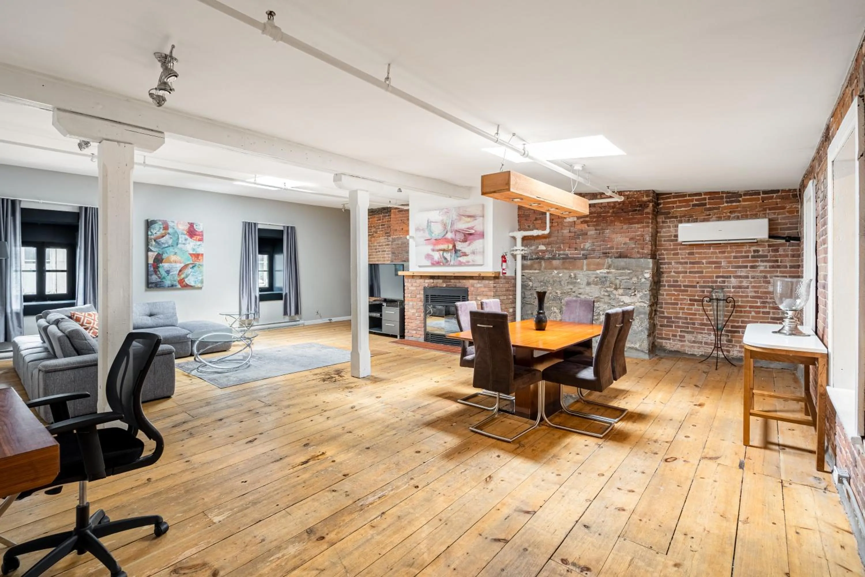 Auberge du Vieux Port by Gray Collection