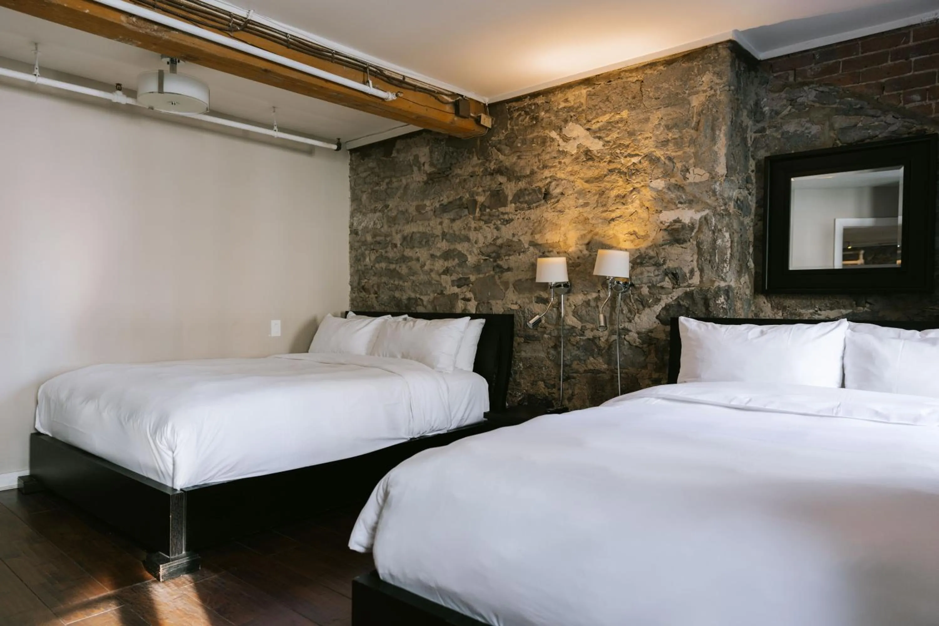 Bed in Lofts du Vieux-Port by Gray Collection