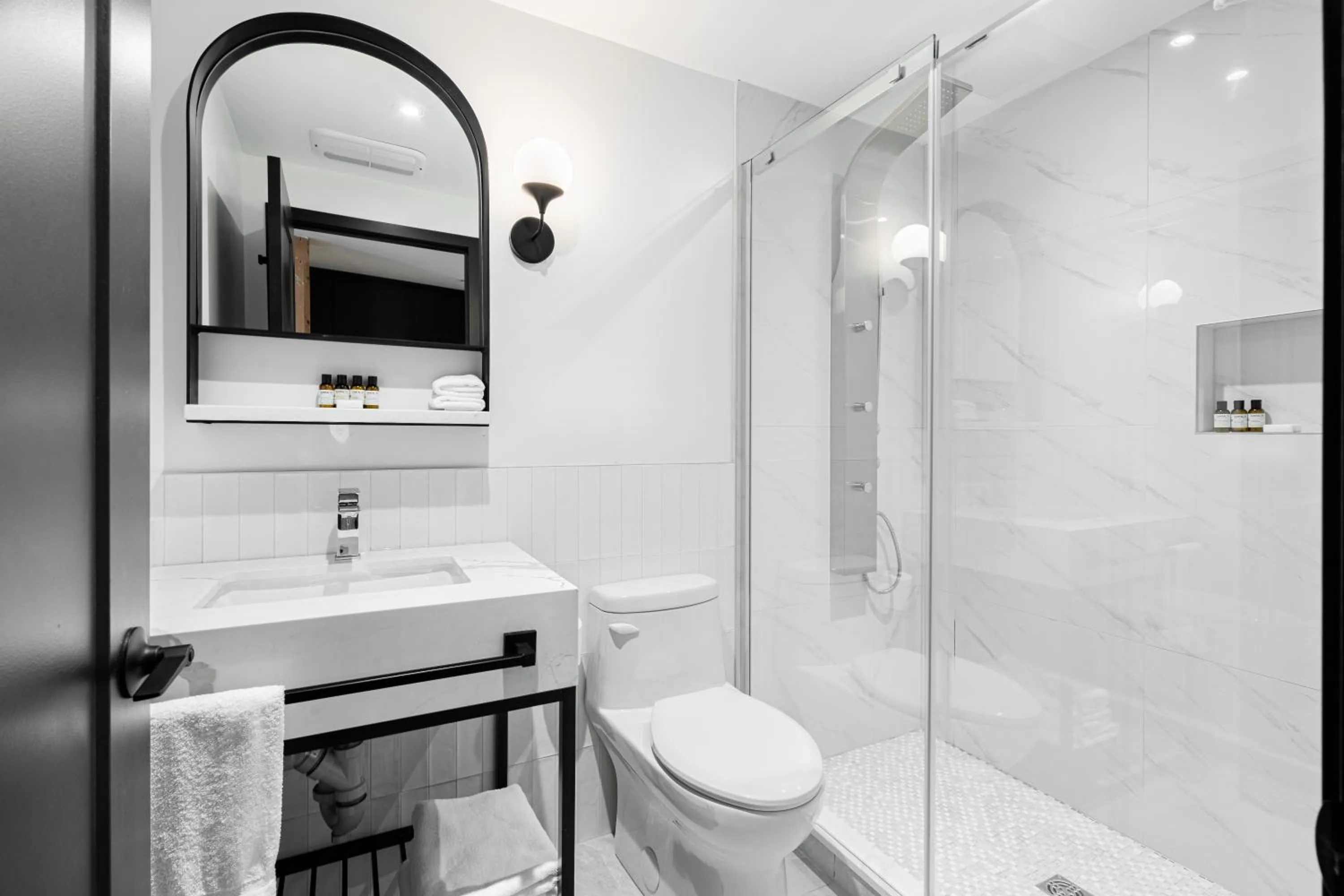 Shower in Lofts du Vieux-Port by Gray Collection