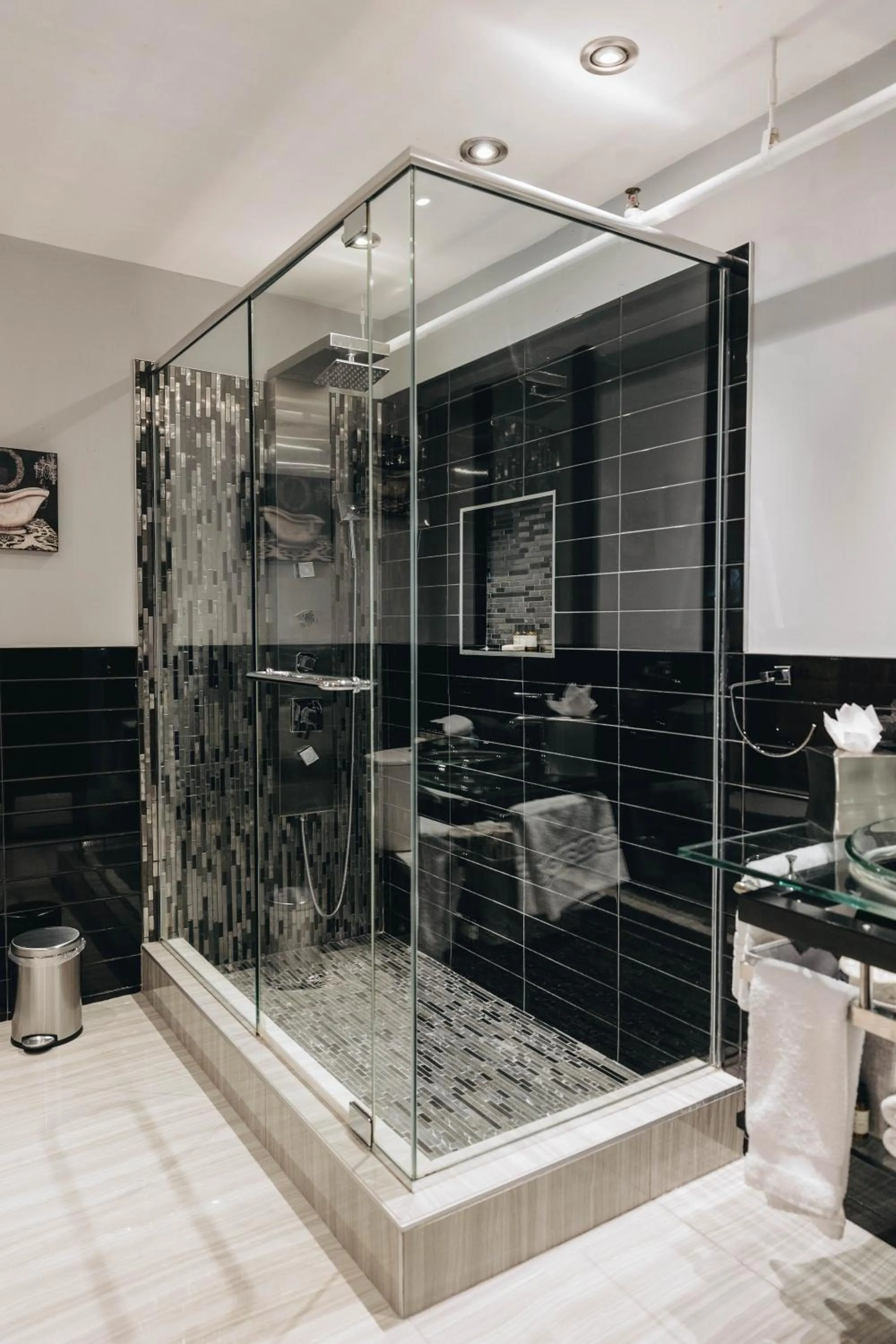 Shower in Lofts du Vieux-Port by Gray Collection