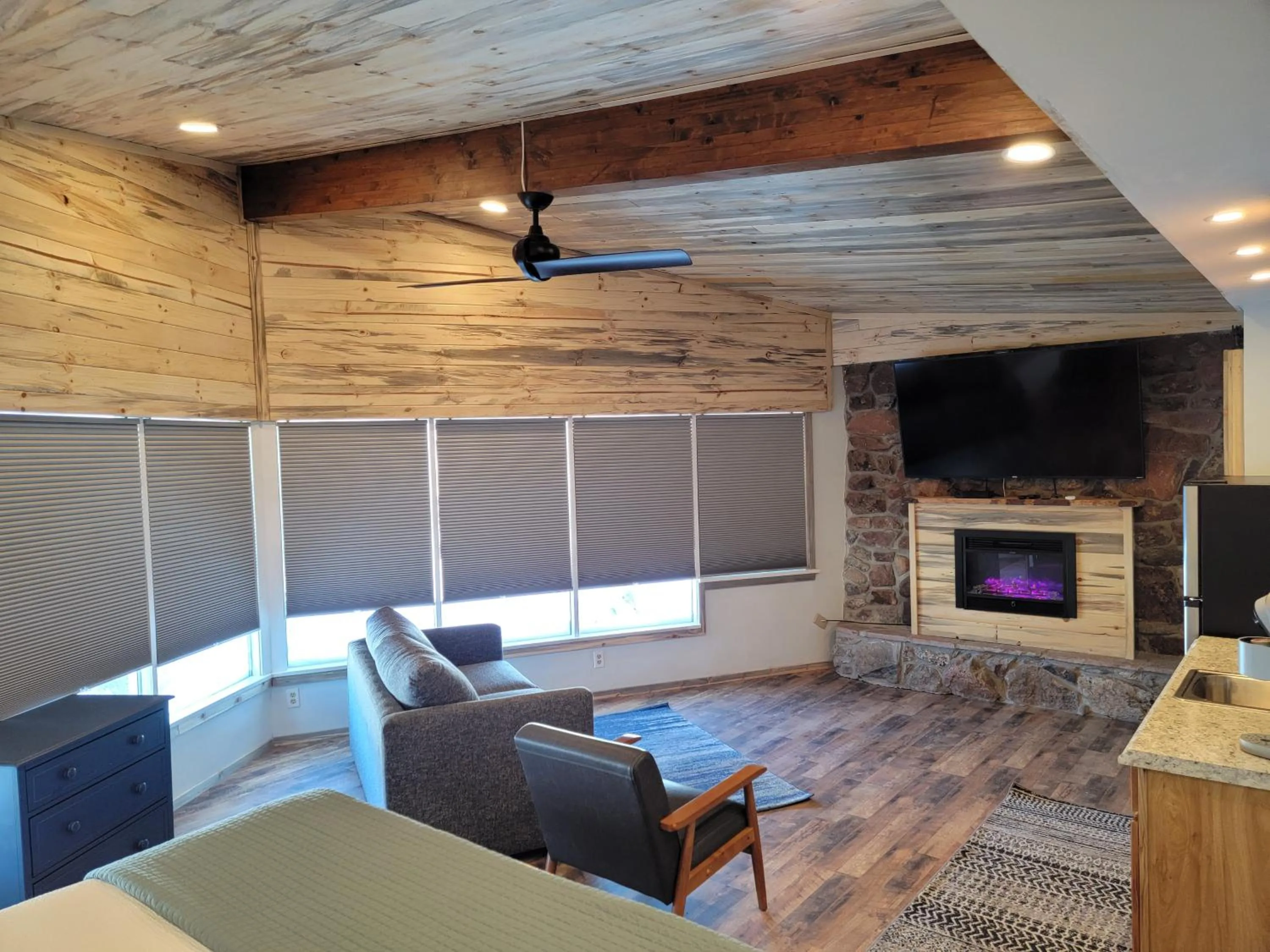 Living room in Silver Ridge Lodge