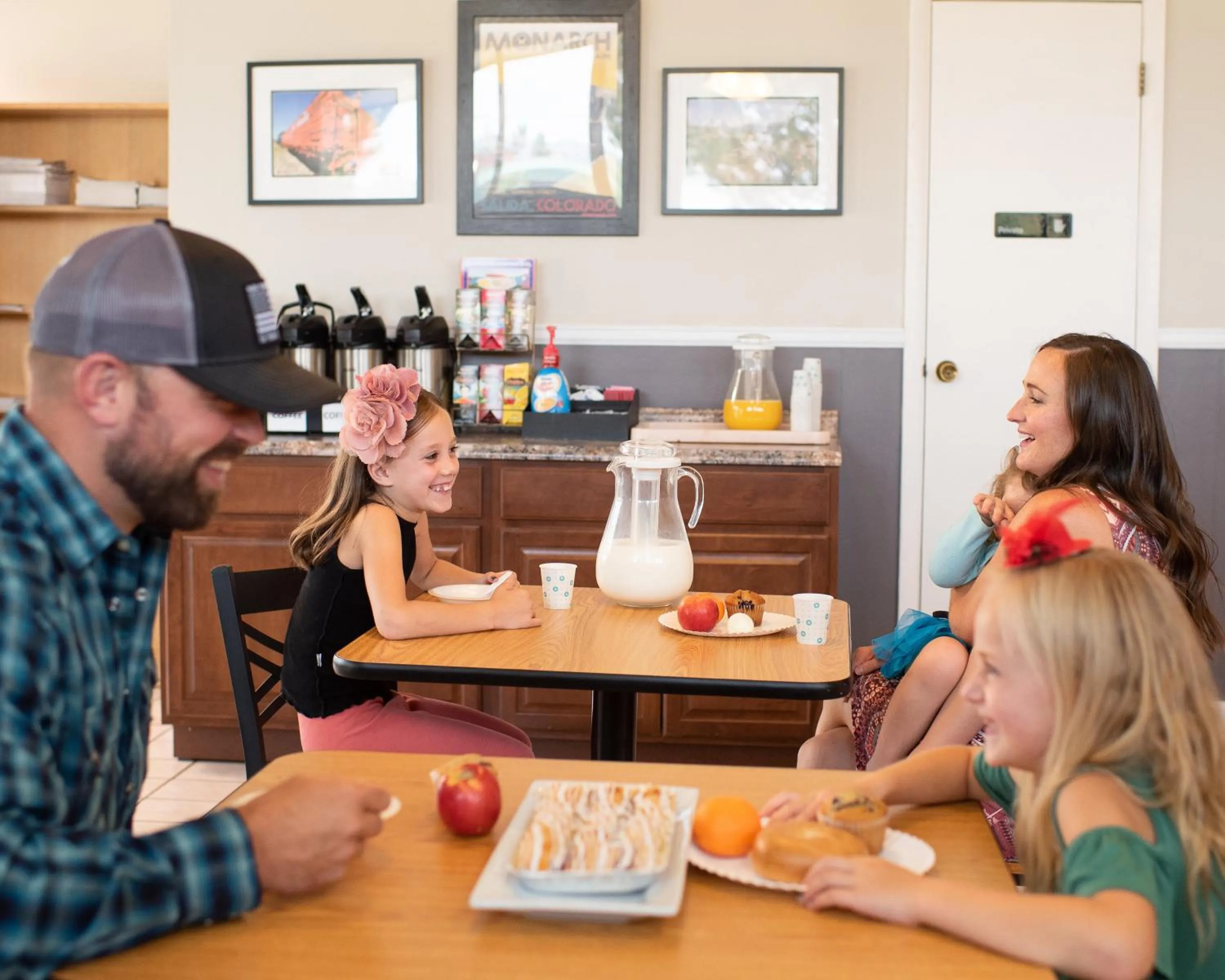 Breakfast in Silver Ridge Lodge