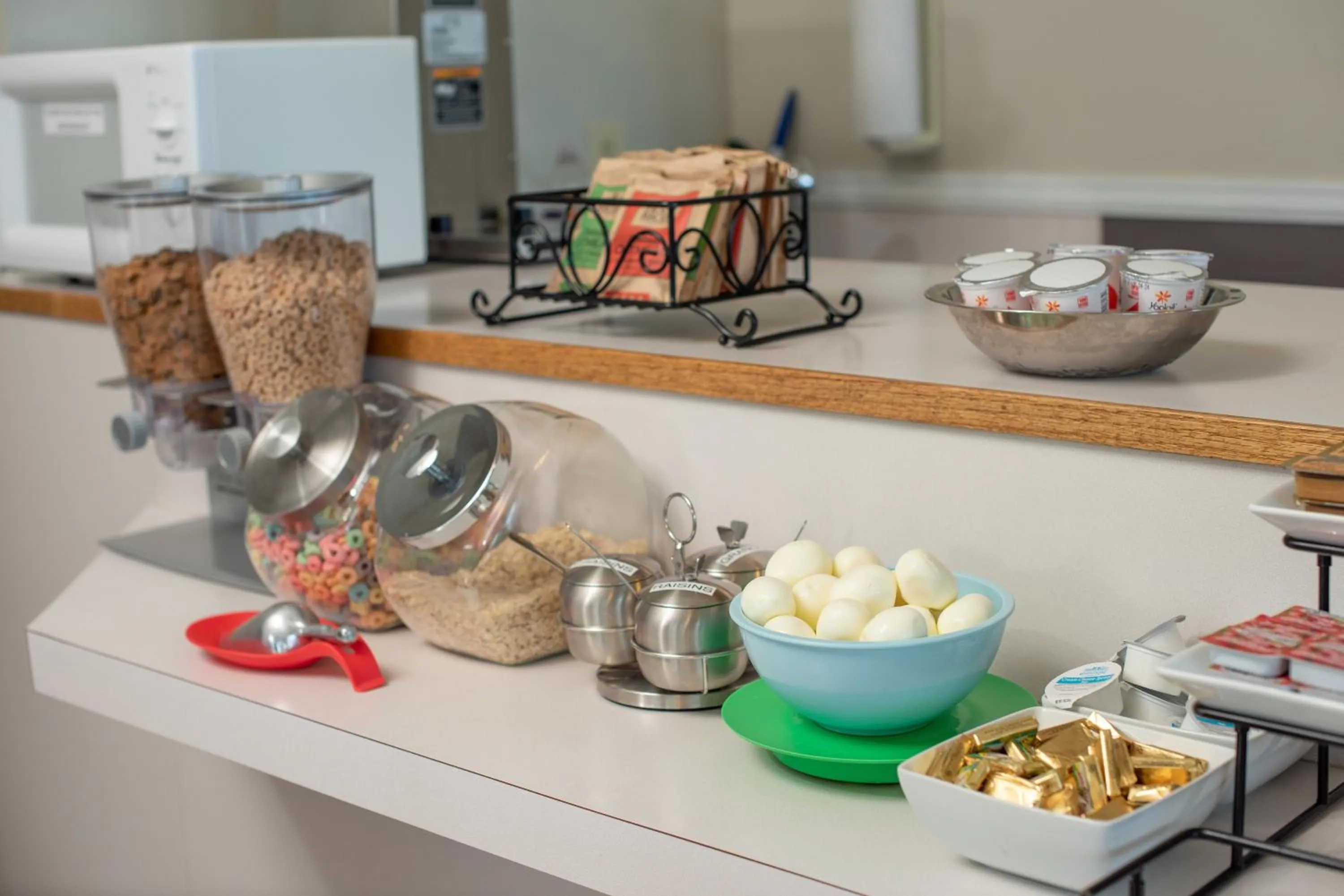 Breakfast in Silver Ridge Lodge
