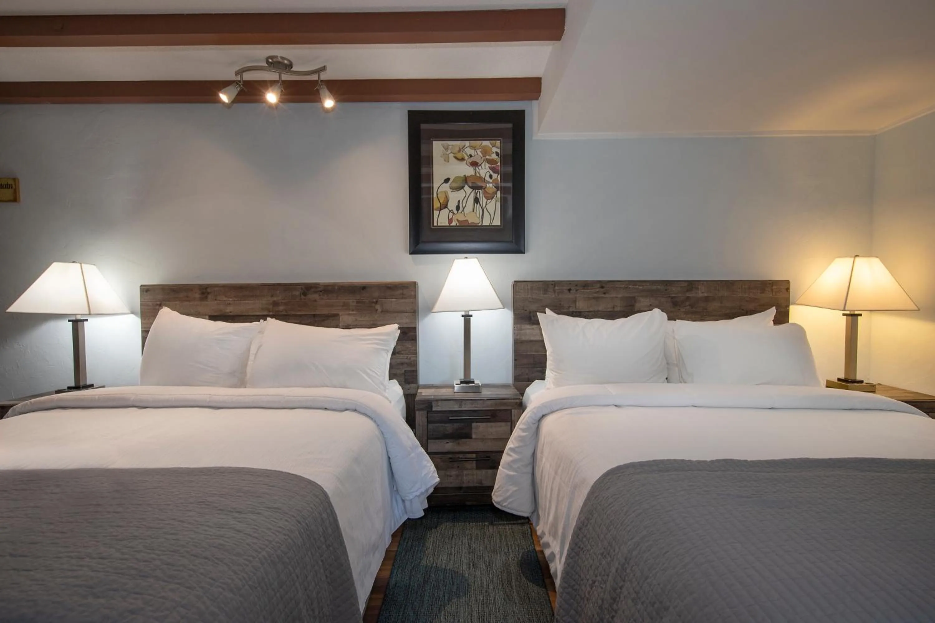 Bed in Silver Ridge Lodge