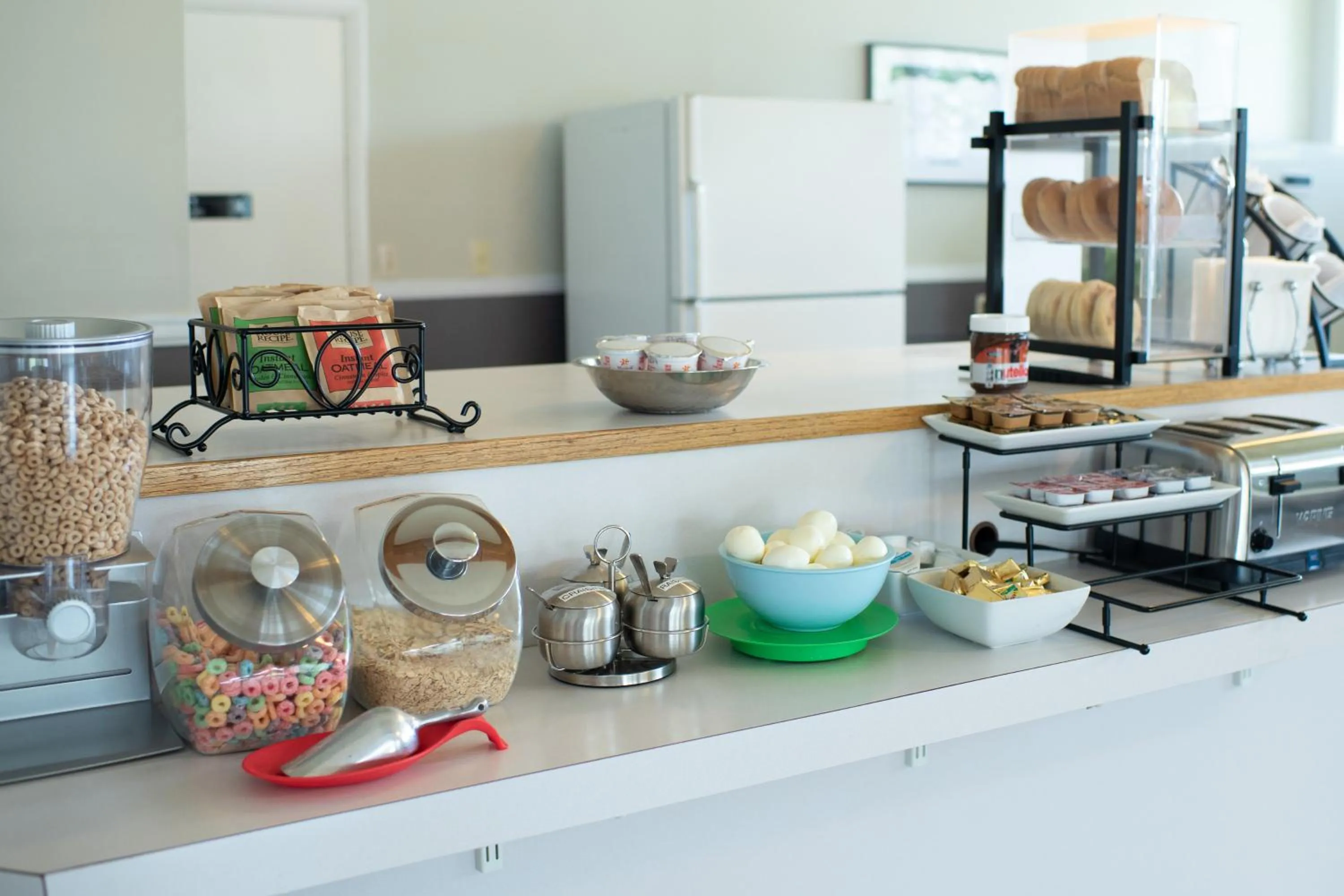 Breakfast in Silver Ridge Lodge