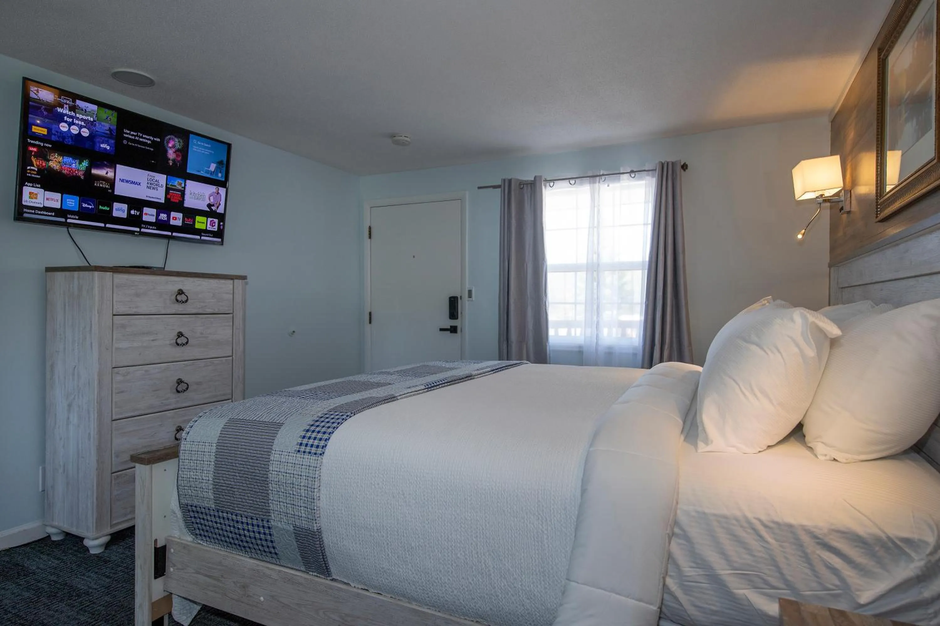 Bed in Silver Ridge Lodge