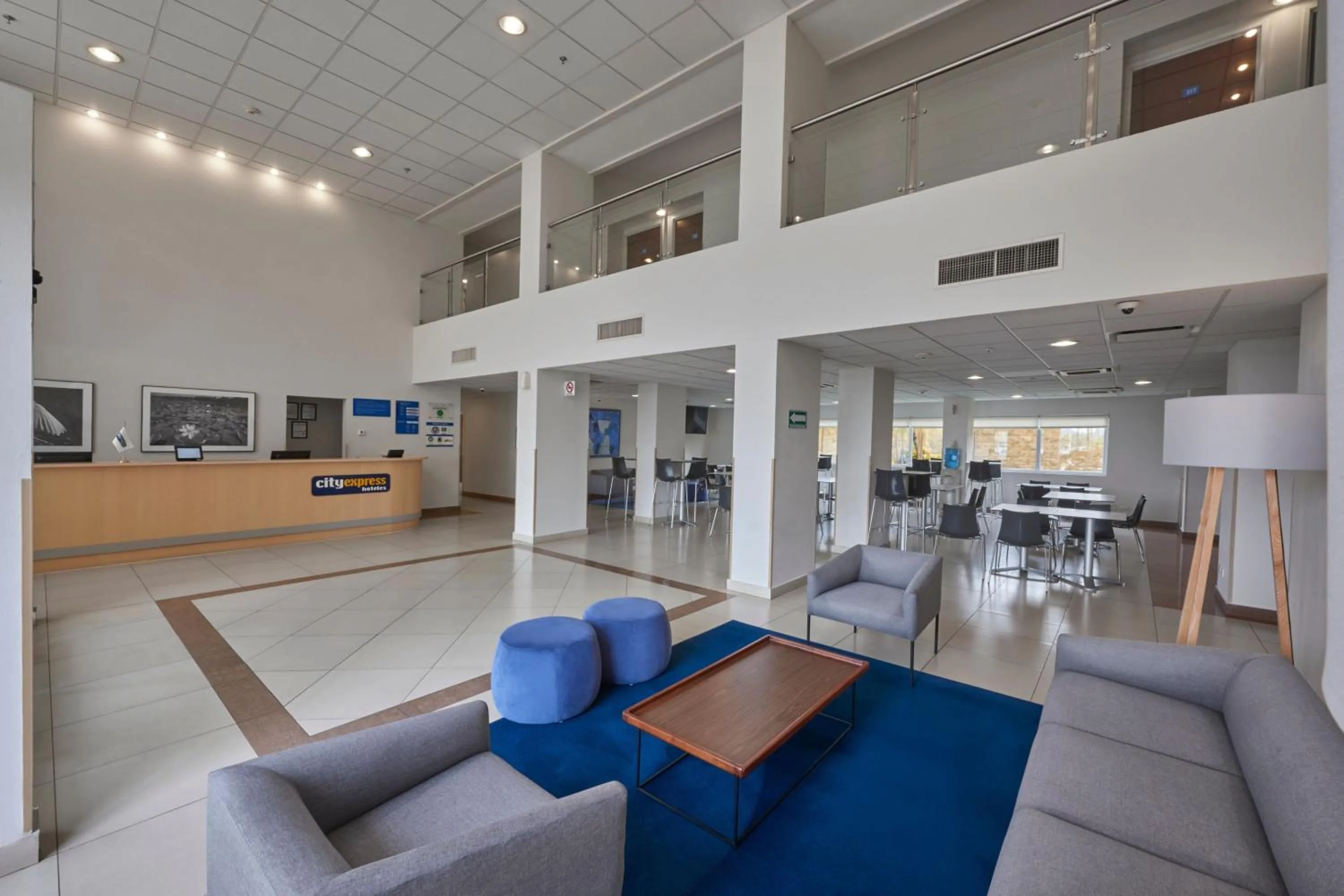 Lobby or reception in City Express by Marriott Minatitlán
