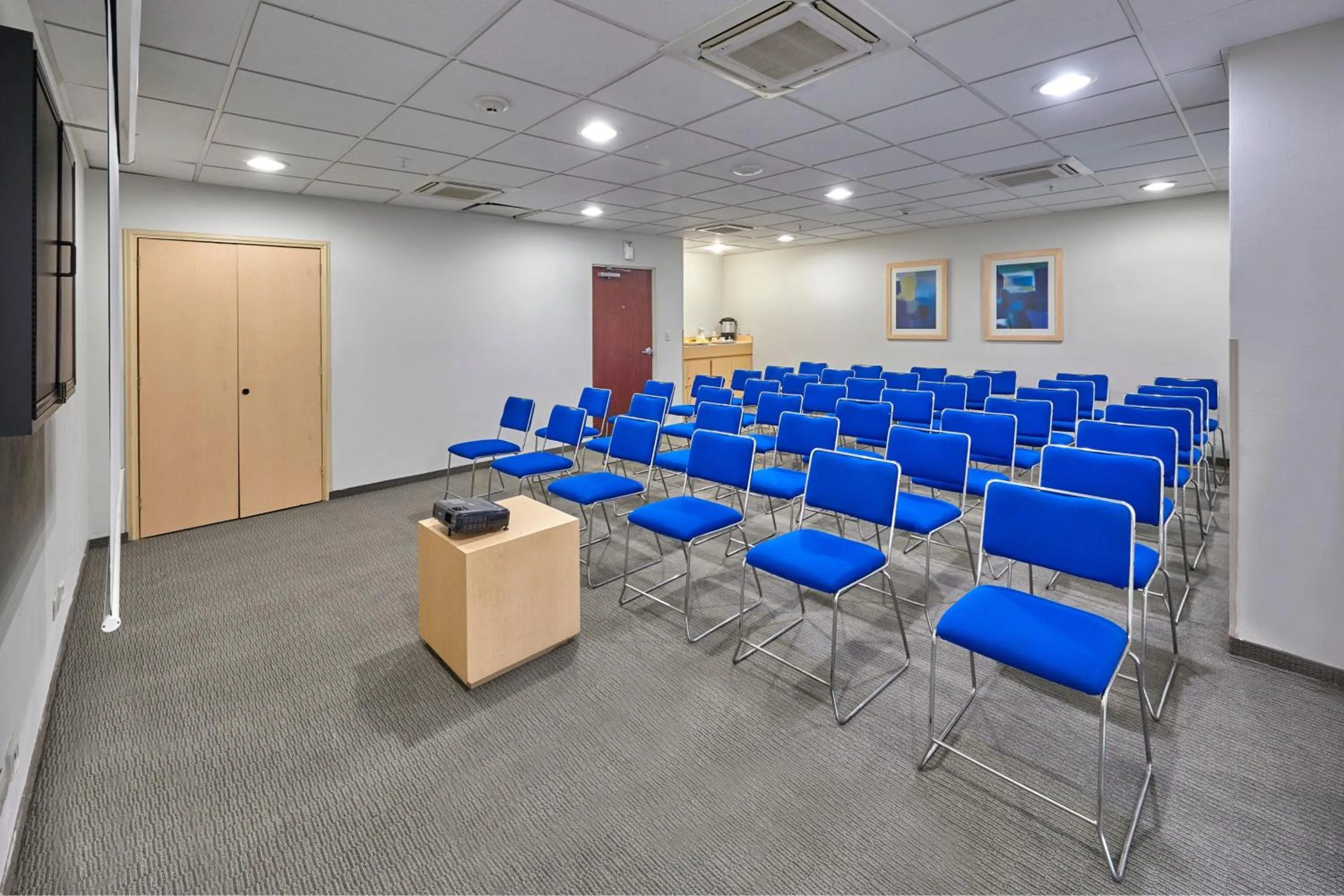 Meeting/conference room in City Express by Marriott Minatitlán