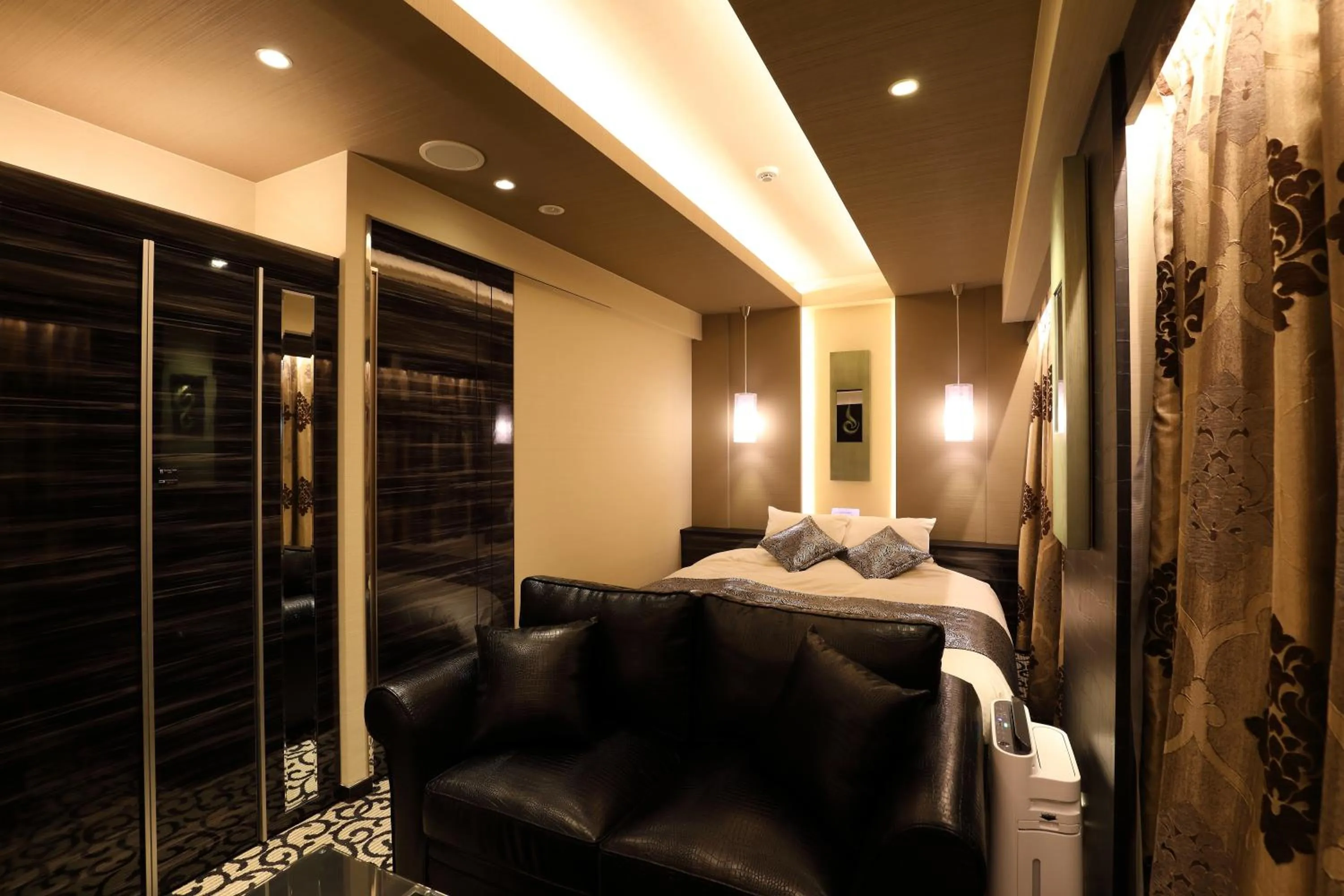 Photo of the whole room in Hotel Leon Hamamatsu