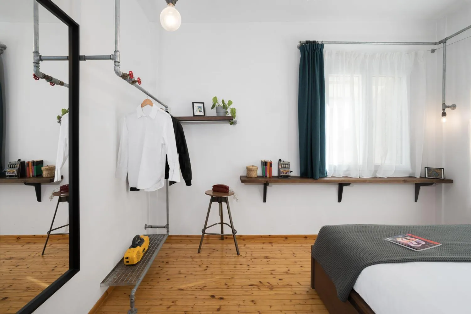 Bedroom, Bed in The 4 Travellers Thessaloniki