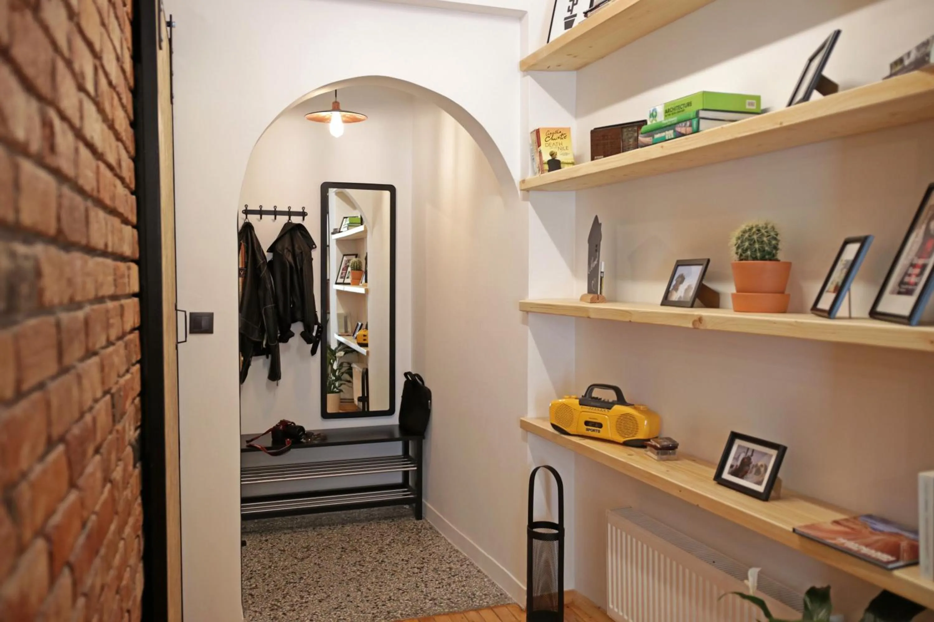 Facade/entrance in The 4 Travellers Thessaloniki